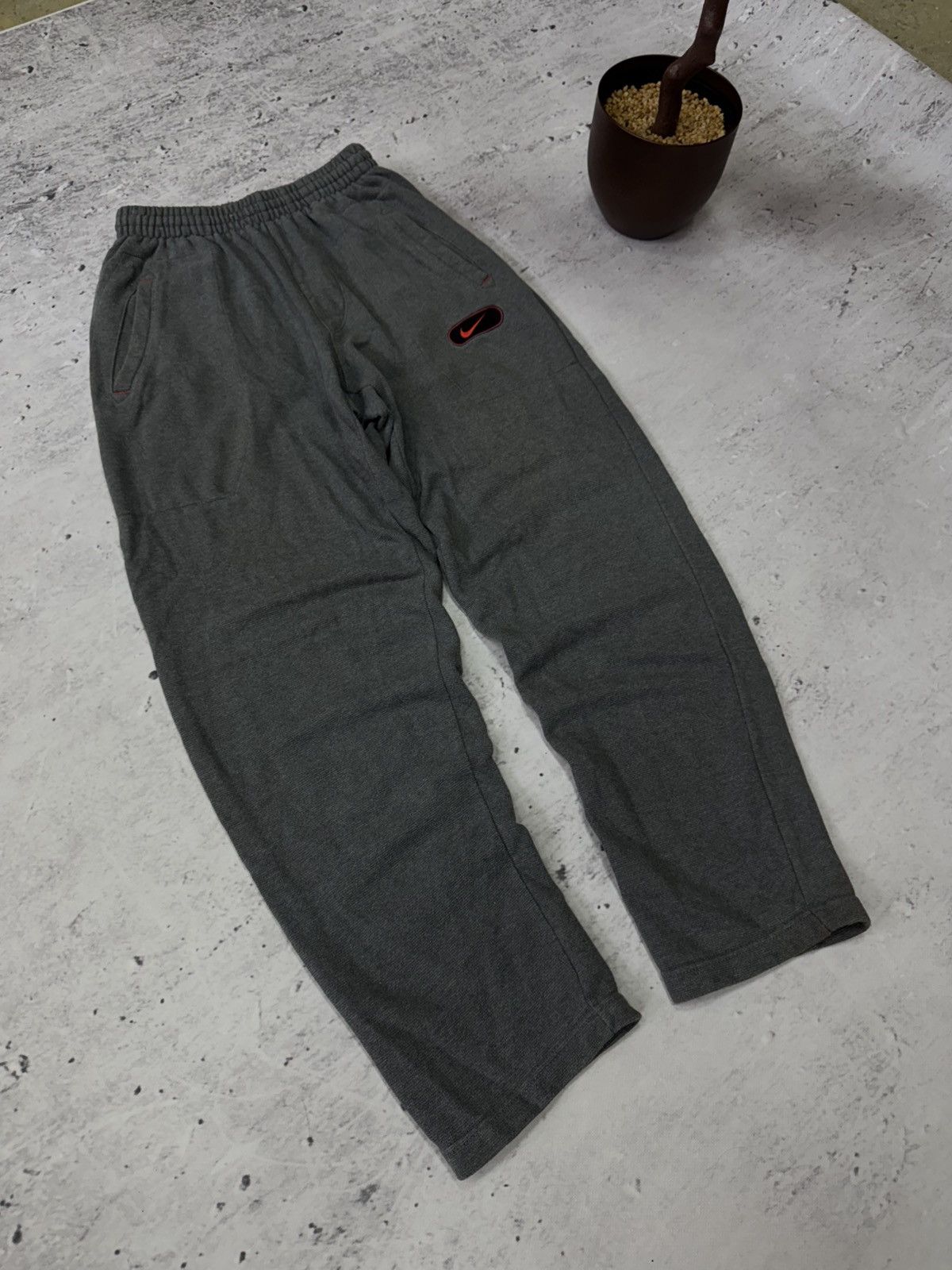 Nike × Vintage NIKE VINTAGE Y2K OVERSIZE BAGGY FIT PANTS SWEATPANTS Size US 32 / EU 48 - 1 Thumbnail