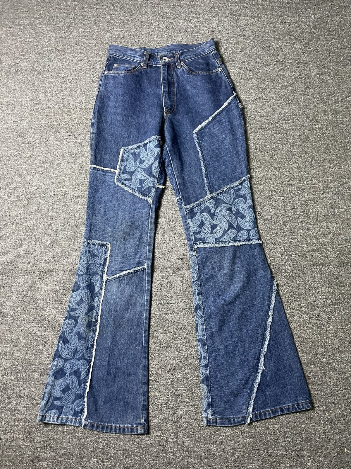 Japanese Brand × Vintage Hysteric Glamour x C.A.T Asymmetrical Patchwork Jeans (90) Size 25" / US 0 / IT 36 - 1 Thumbnail