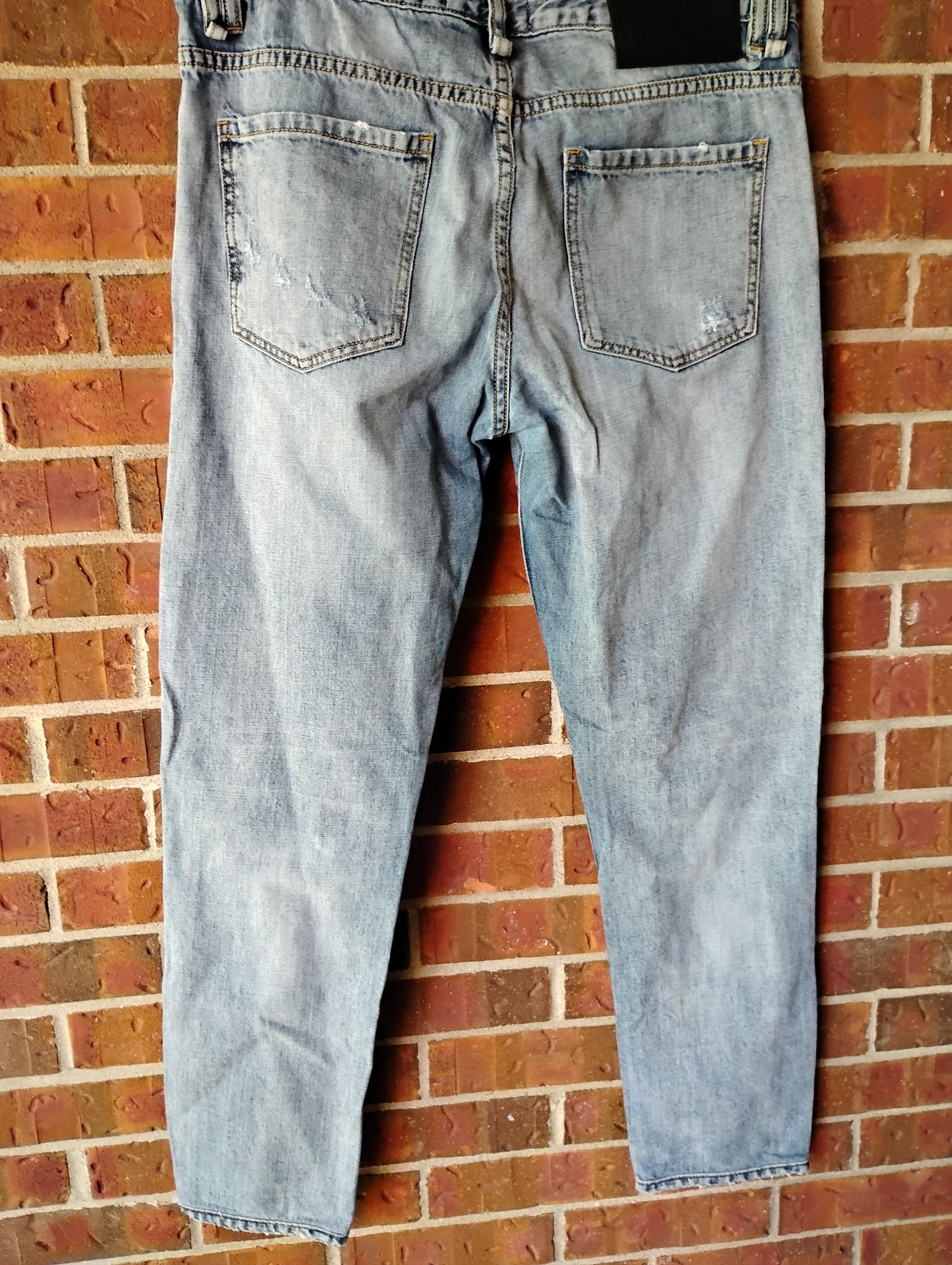 John Galliano John Galliano skinny distressed light wash jeans Size US 36 / EU 52 - 2 Thumbnail