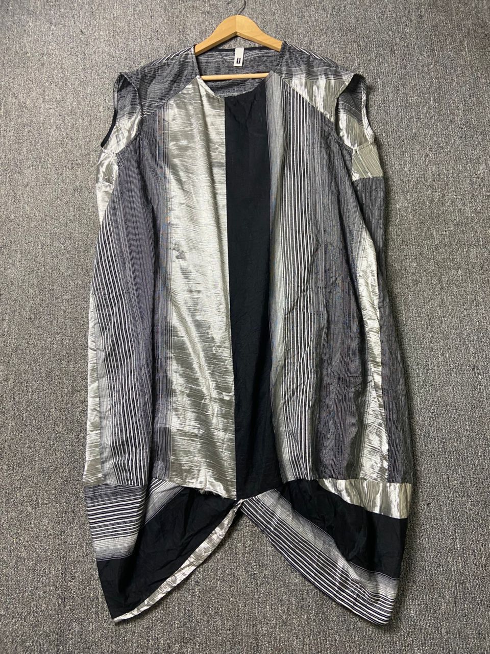 Japanese Brand Wendy Trendy Sleeveless Drapped Tunic Top (186) Size M / US 6-8 / IT 42-44 - 1 Thumbnail
