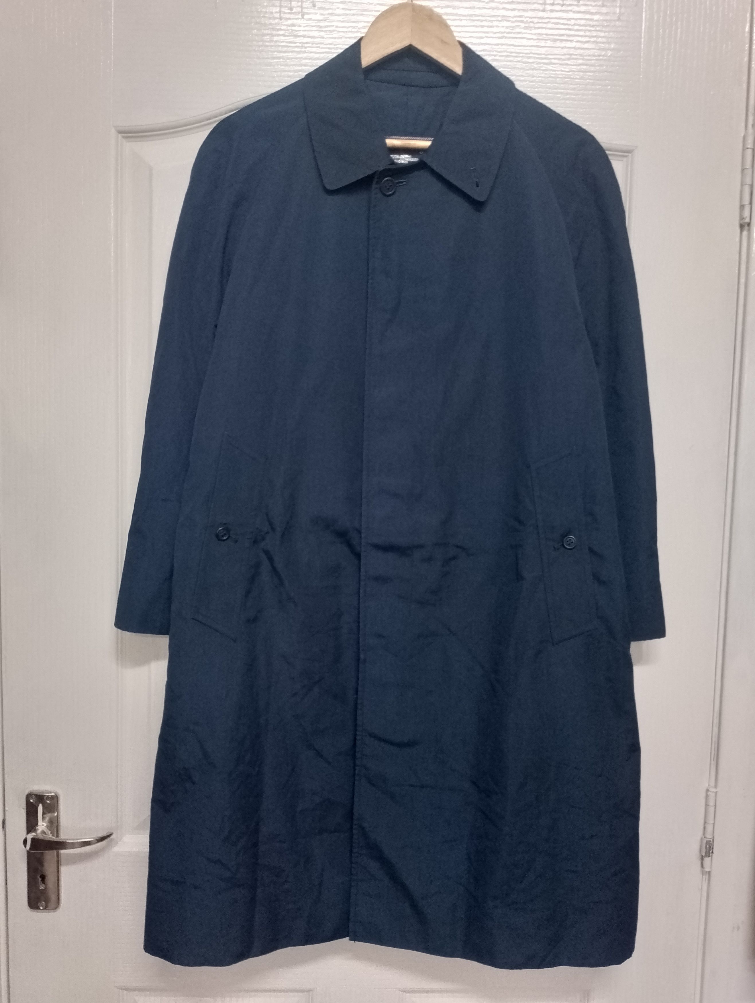 Burberry Vintage Burberrys Trechcoat Navy Blue Size US XL / EU 56 / 4 - 1 Thumbnail