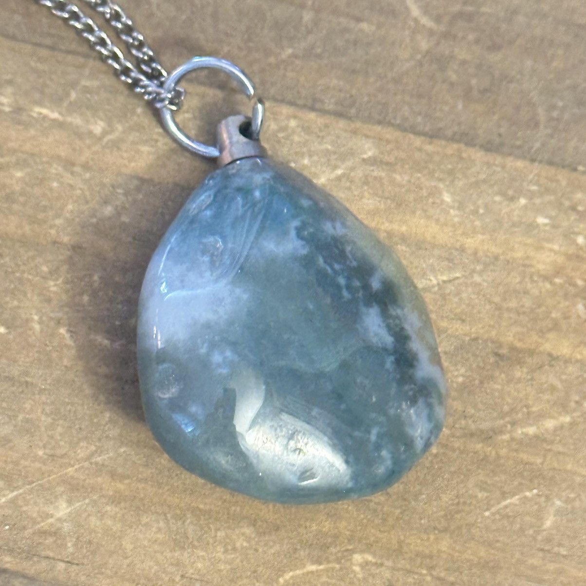 Vintage Vintage polished Aquatine Calcite pendant necklace Size ONE SIZE - 3 Thumbnail