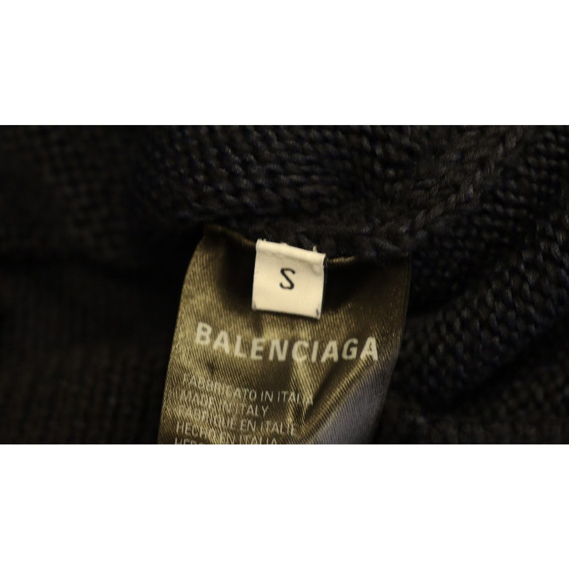 Balenciaga o1rshd1 Sweatshirt in Navy Blue Size US S / EU 44-46 / 1 - 10 Thumbnail