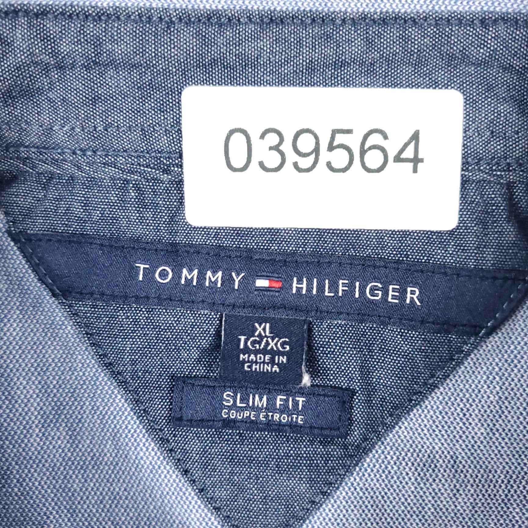Tommy Hilfiger VINTAGE Tommy Hilfiger Shirt Mens XL Blue Button-Up Casual Long Sleeve - Cotton, Solid, Preppy, Classic Menswear Size US XL / EU 56 / 4 - 7 Thumbnail
