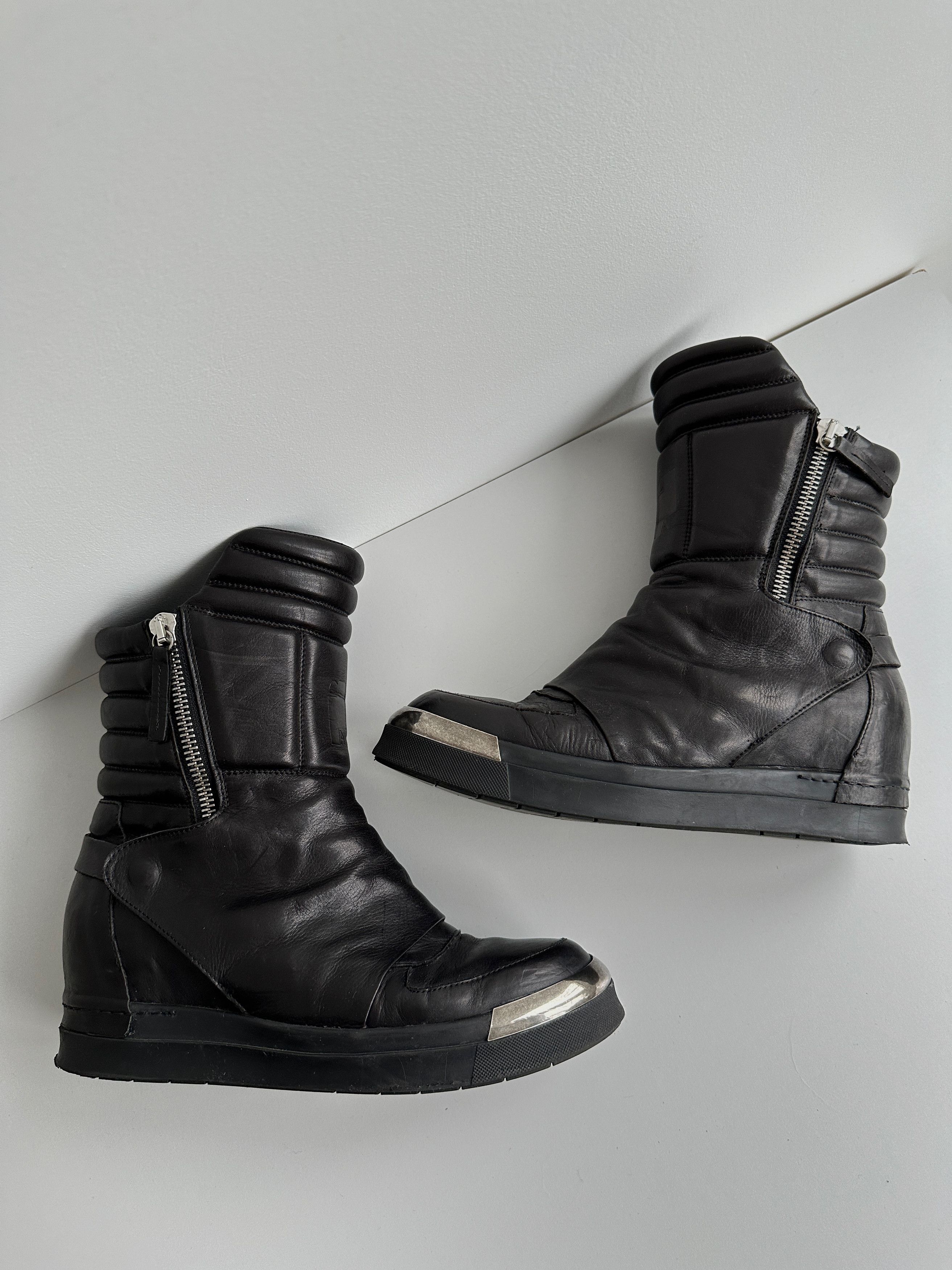 Cinzia Araia Cinzia Araia High-Top Leather Sneakers | Grailed