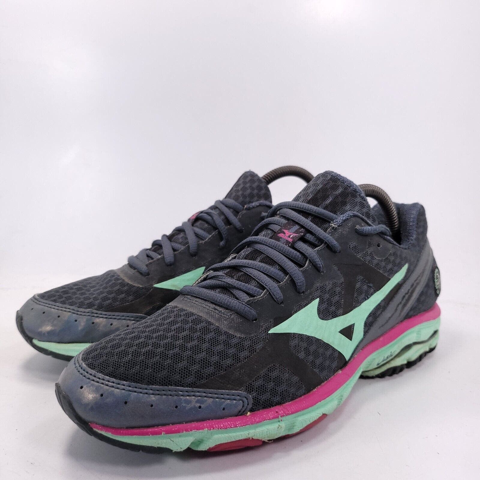 Mizuno wave rider 17 womens size 9.5 hotsell