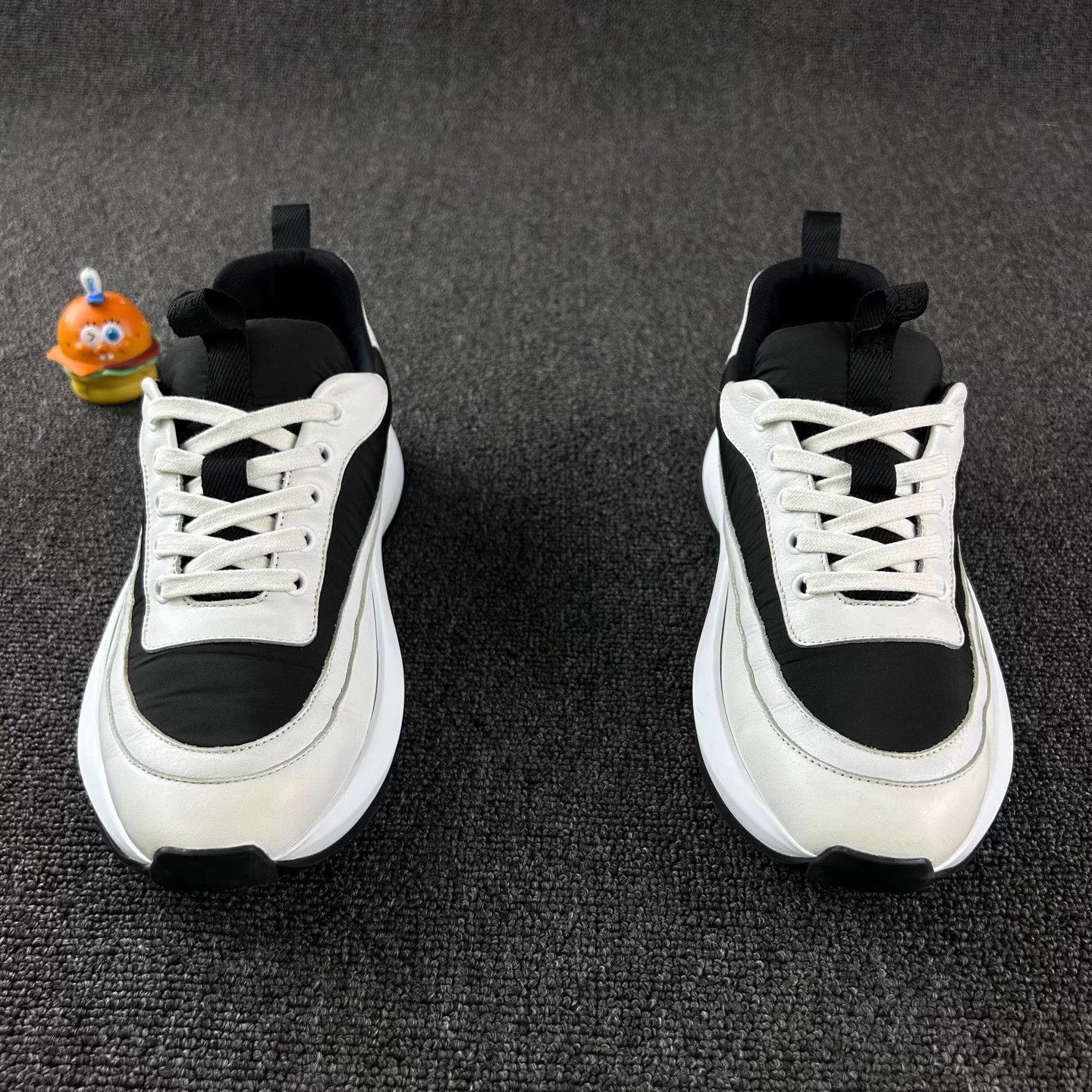 Hermes Hermes Black & White Colorblock Sneakers 39 EU Size US 8 / IT 38 - 2 Thumbnail