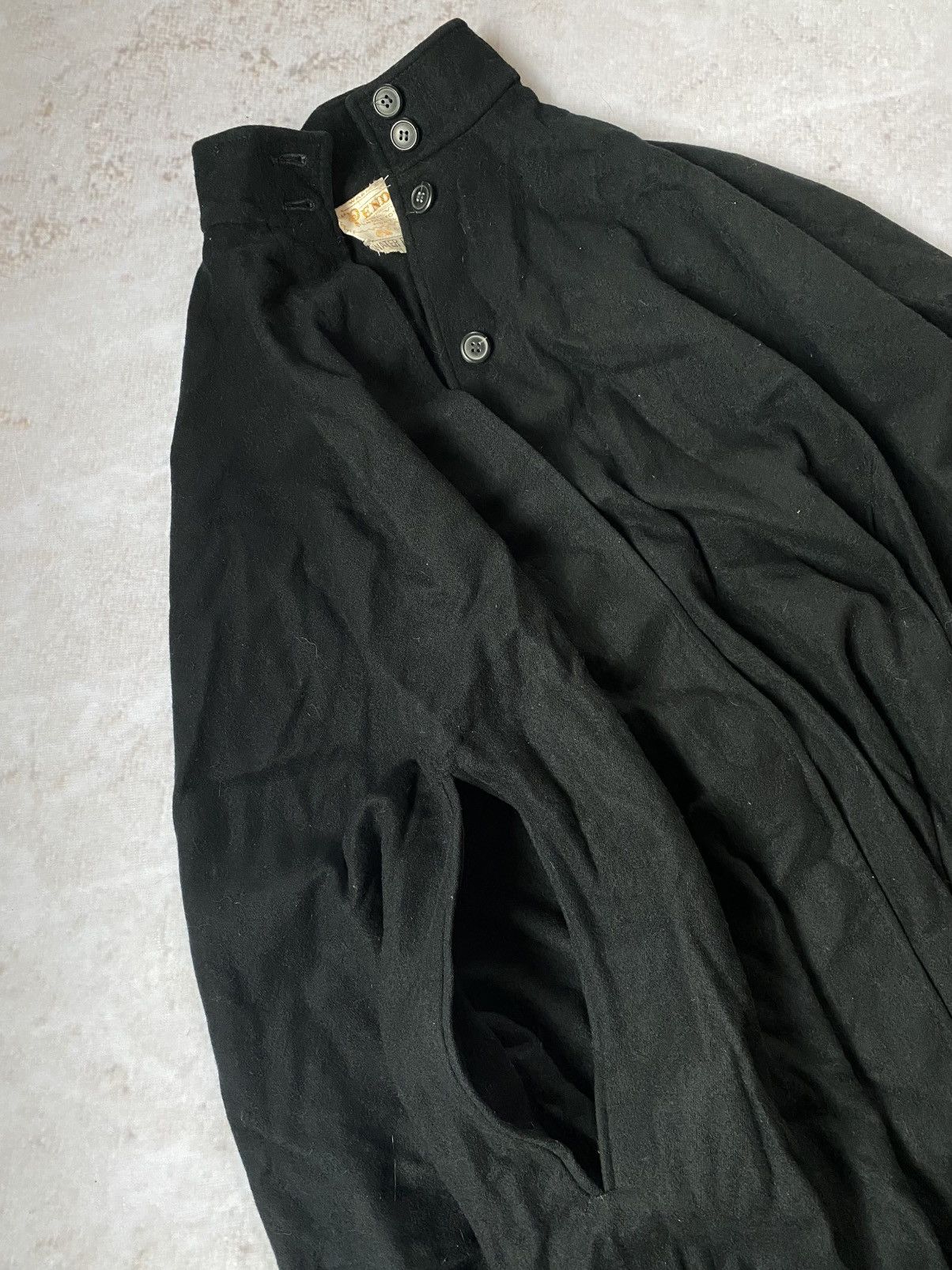 Pendleton × Vintage Vintage Pendleton Wool Black Cape Poncho Size US L / EU 52-54 / 3 - 2 Thumbnail