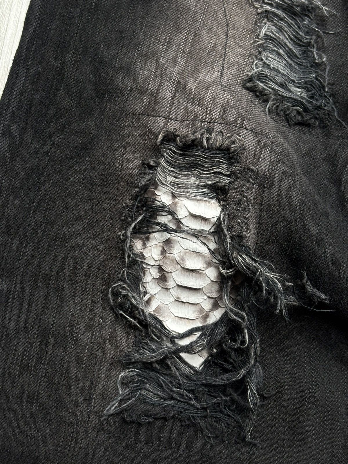 Japanese Brand EDWIN phyton distressed flare jeans Size US 28 / EU 44 - 6 Thumbnail