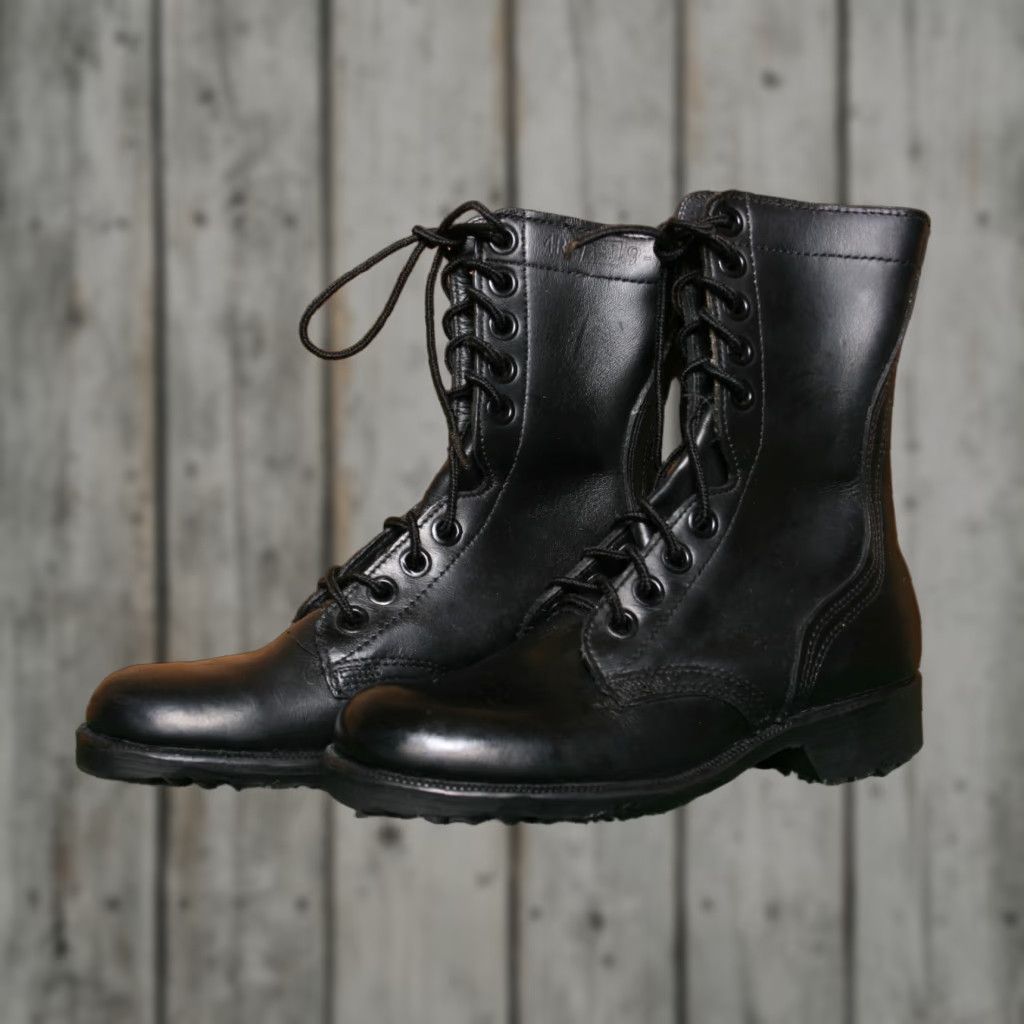 Vintage VINTAGE RO-SEARCH Black Leather Combat Boots Men 4R Regular Width 1979 Shoes Mens Leather Combat Boots 1979 VINTAGE Size US 5 / EU 37 - 1 Thumbnail