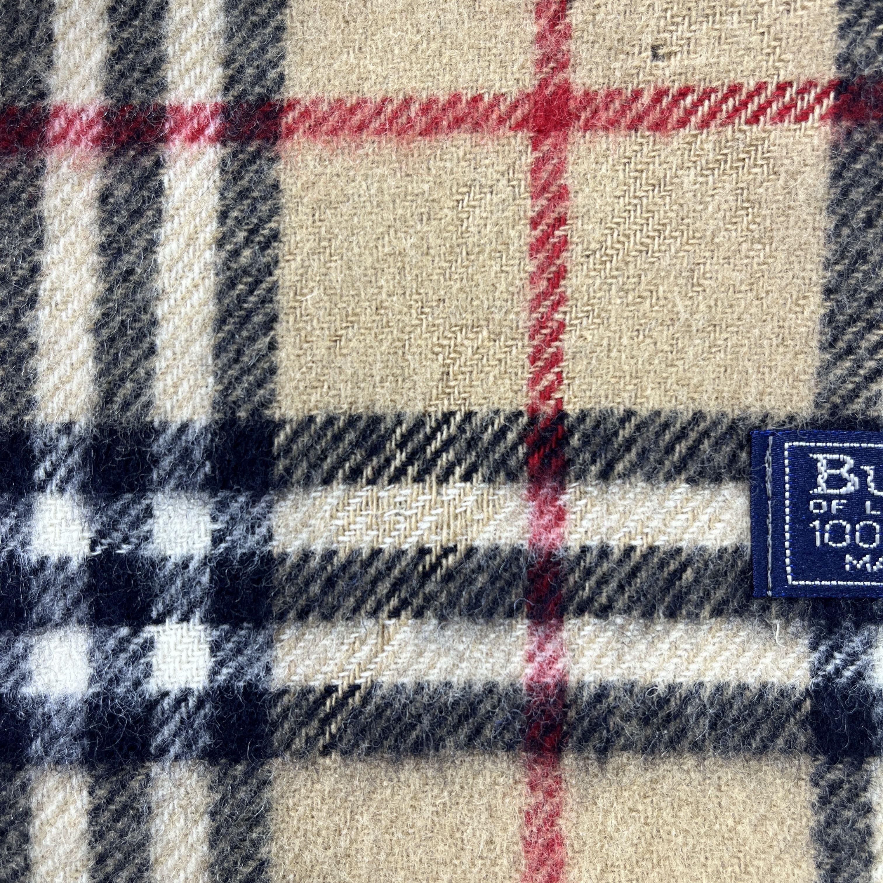 Burberry Burberry Scarf / Muffler / Neckwear Size ONE SIZE - 10 Thumbnail