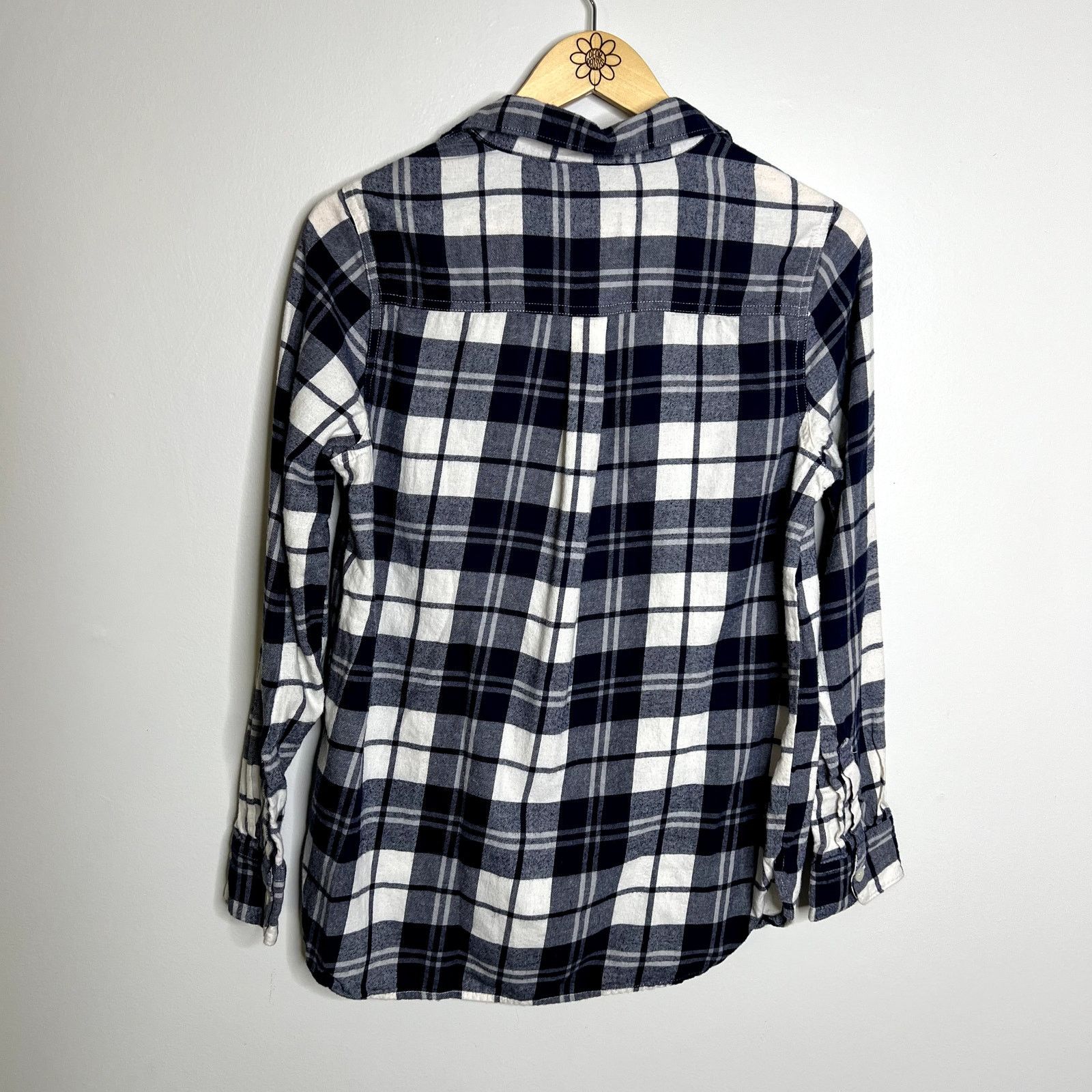 Old Navy Old Navy Blue Plaid The Classic Button Down Top Size M / US 6-8 / IT 42-44 - 5 Thumbnail