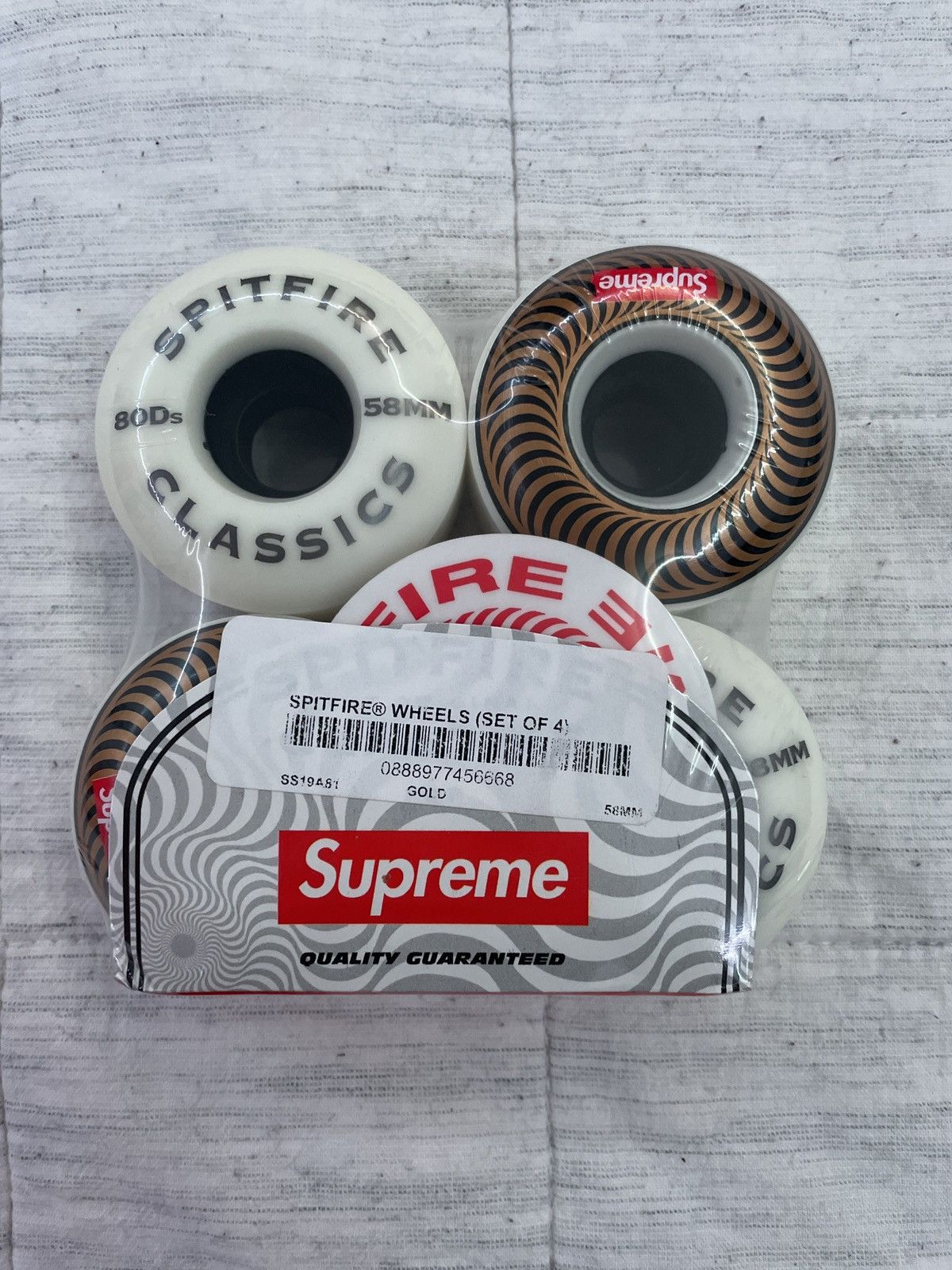 【新品】Supreme Spitfire shop wheels GOLD SUPREME SPITFIRE SHOP WHEELS (SET OF 4) RED 54mm FW22 Sealed