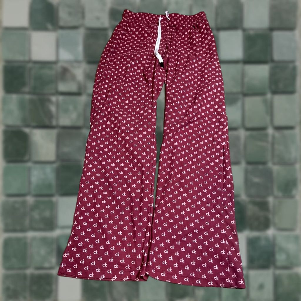Calvin Klein Calvin Klein Pajama Pants PJ Bottoms Unisex Adults S Red Logo All Over Print Pants - Small S Red Logo Pajama Bottoms Size 28" / US 6 / IT 42 - 1 Thumbnail