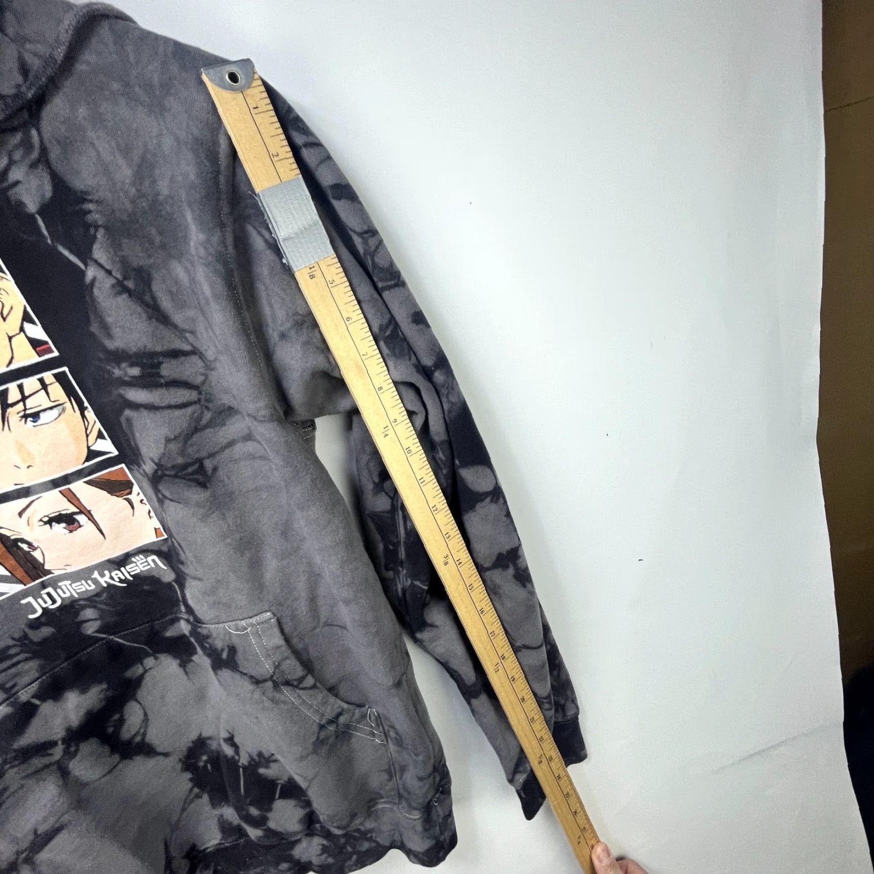 Vintage VINTAGE Jujutsu Kaisen Anime Hoodie Shirt Mens S Black Pullover 90s Spirit Anime Sweatshirt Size US S / EU 44-46 / 1 - 7 Thumbnail