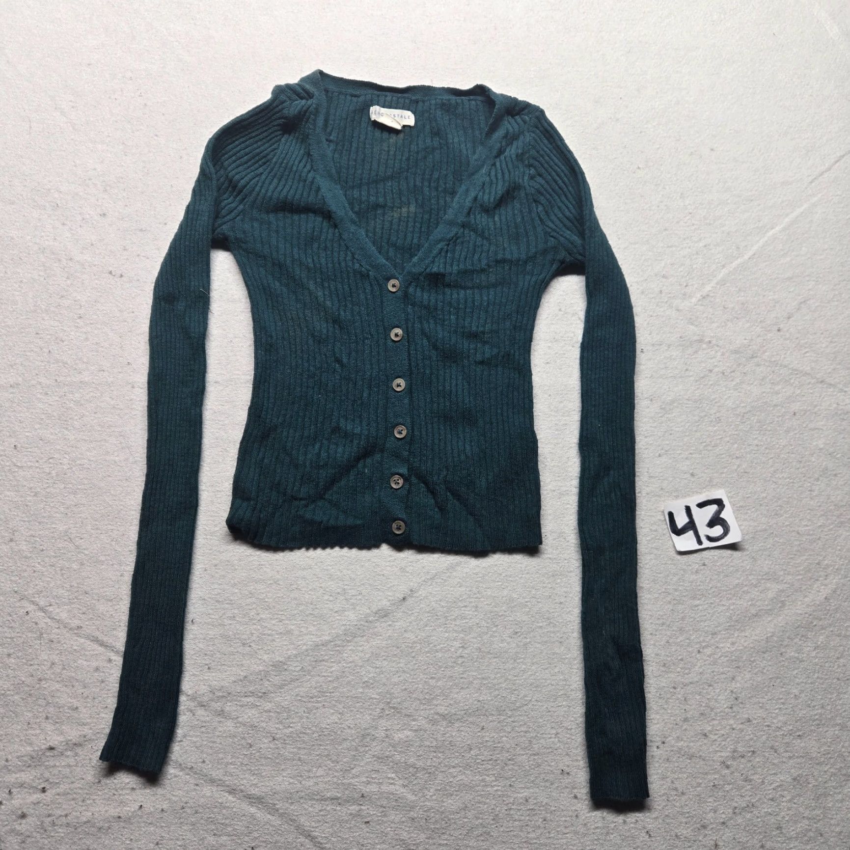Aeropostale AeroPostale Green Cropped Cardigan Button Up Long Sleeve Sweater Adult Womens XS Size XS / US 0-2 / IT 36-38 - 2 Thumbnail