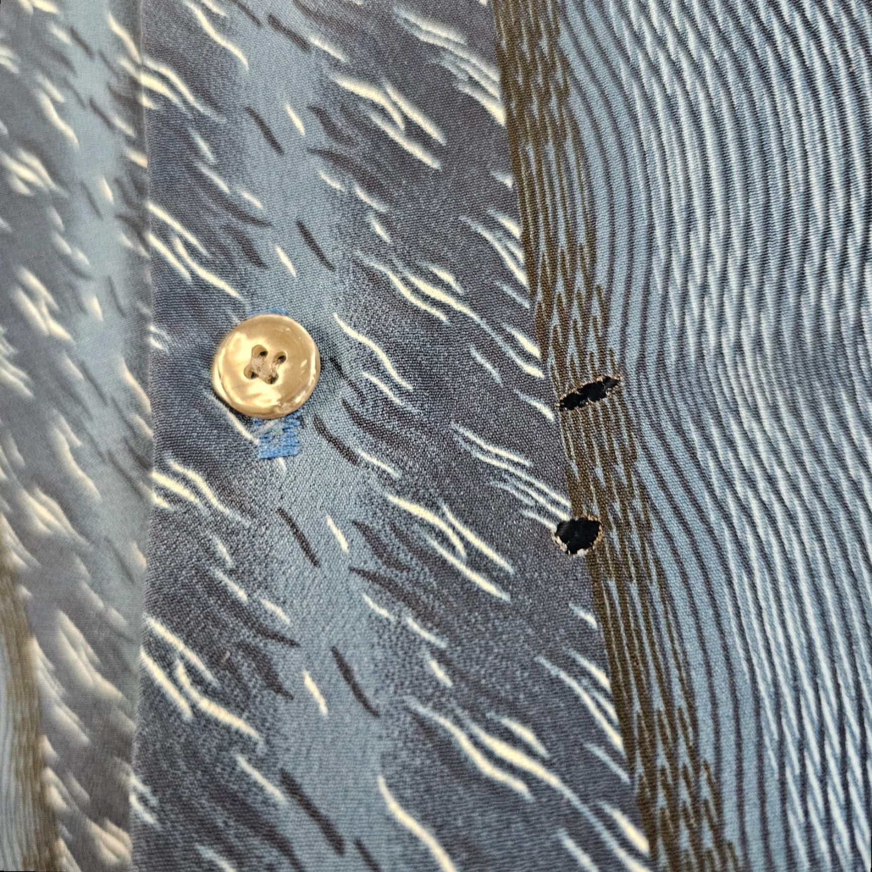 Vintage VINTAGE Monzini Button-Up Shirt Mens XL Blue Geometric Short Sleeve Breathable USA Size US XL / EU 56 / 4 - 3 Thumbnail