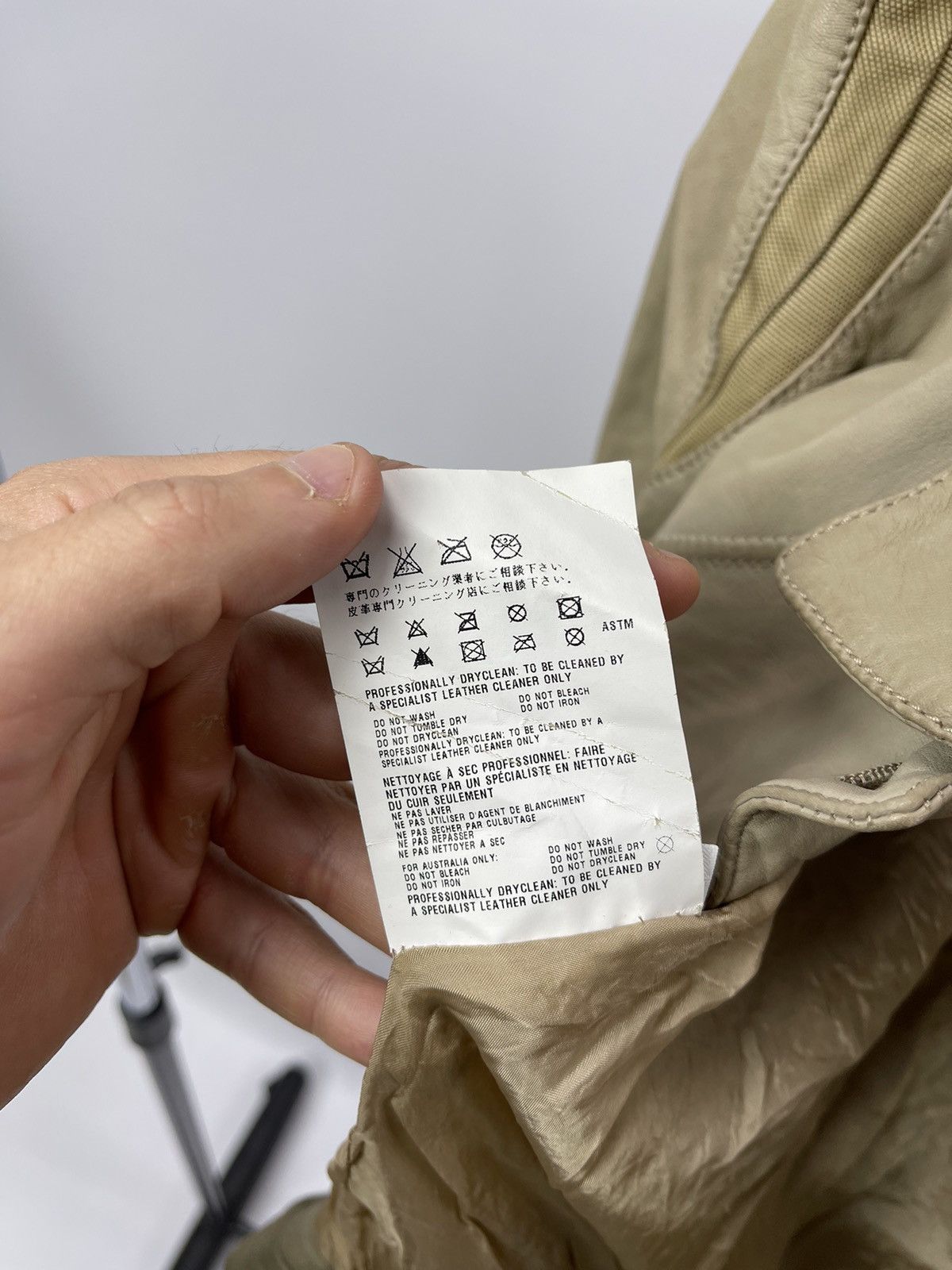 Prada Vintage Prada Y2K Leather Button Beige Jacket Size 42 RIRI Size M / US 6-8 / IT 42-44 - 13 Thumbnail