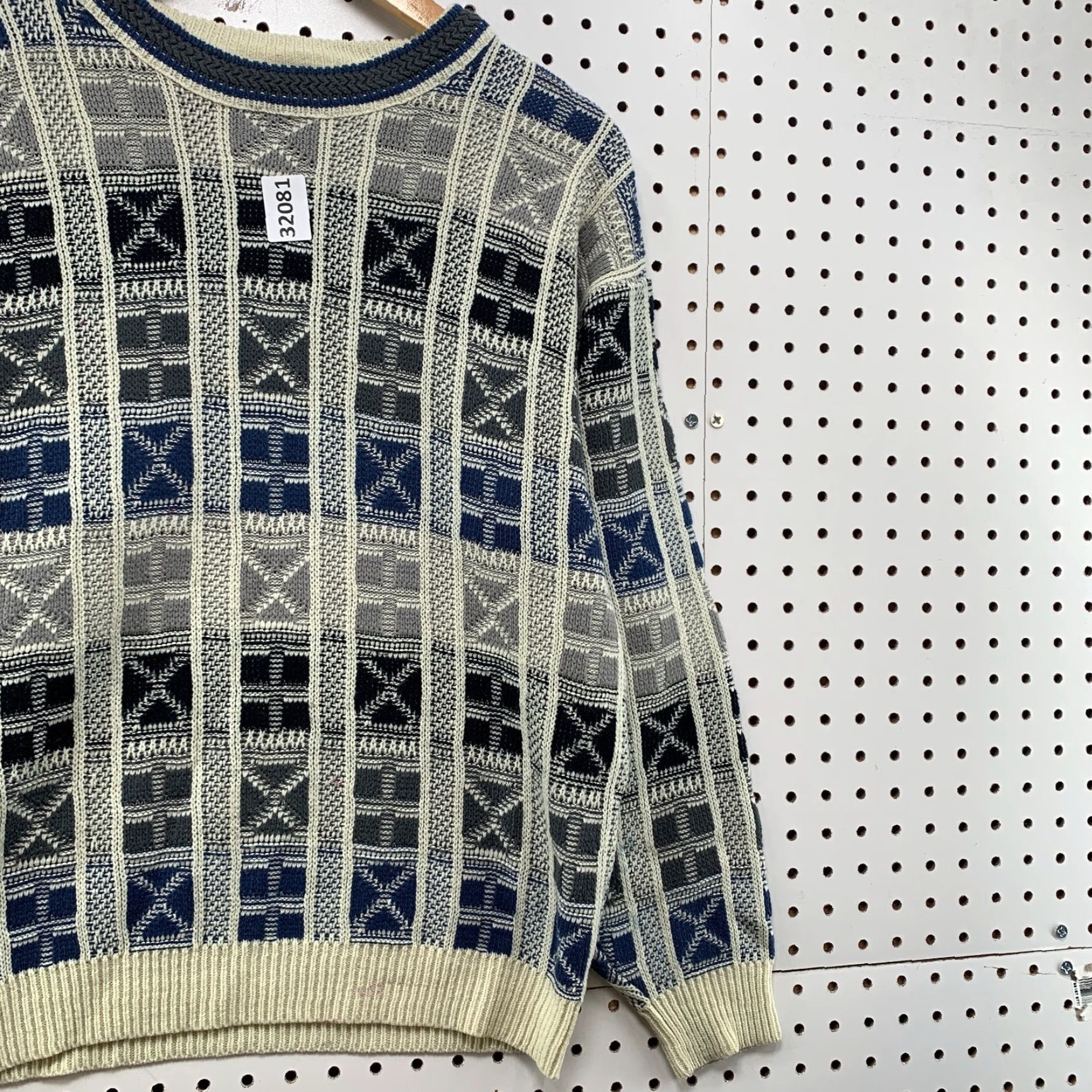 Vintage VINTAGE Botany 500 Knit Sweater Mens Small Geometric Beige 80s 90s USA Size US S / EU 44-46 / 1 - 4 Thumbnail