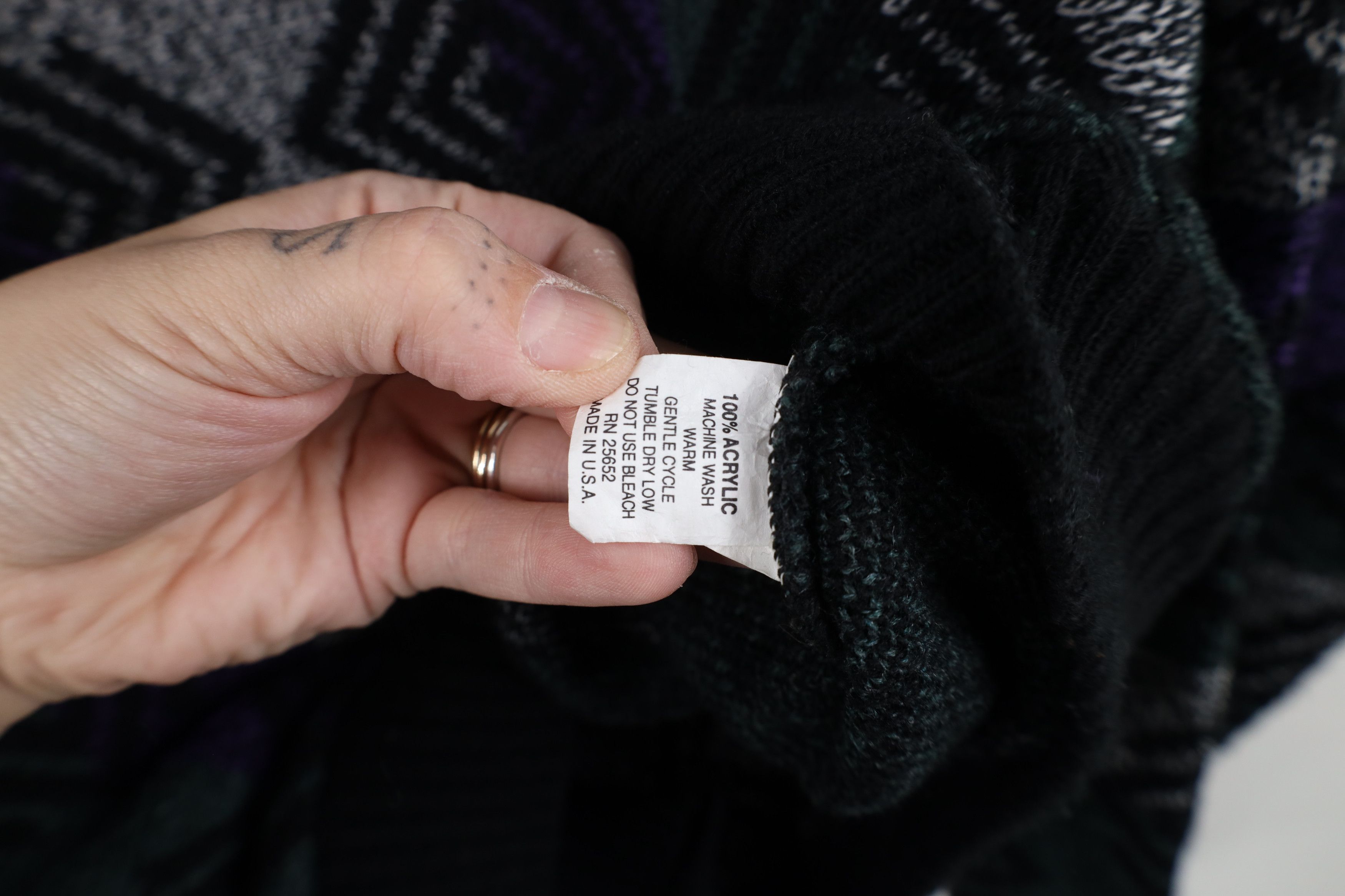 Vintage Vintage 90s Coogi Style Striped Geometric Knit Sweater USA Size US XL / EU 56 / 4 - 7 Thumbnail