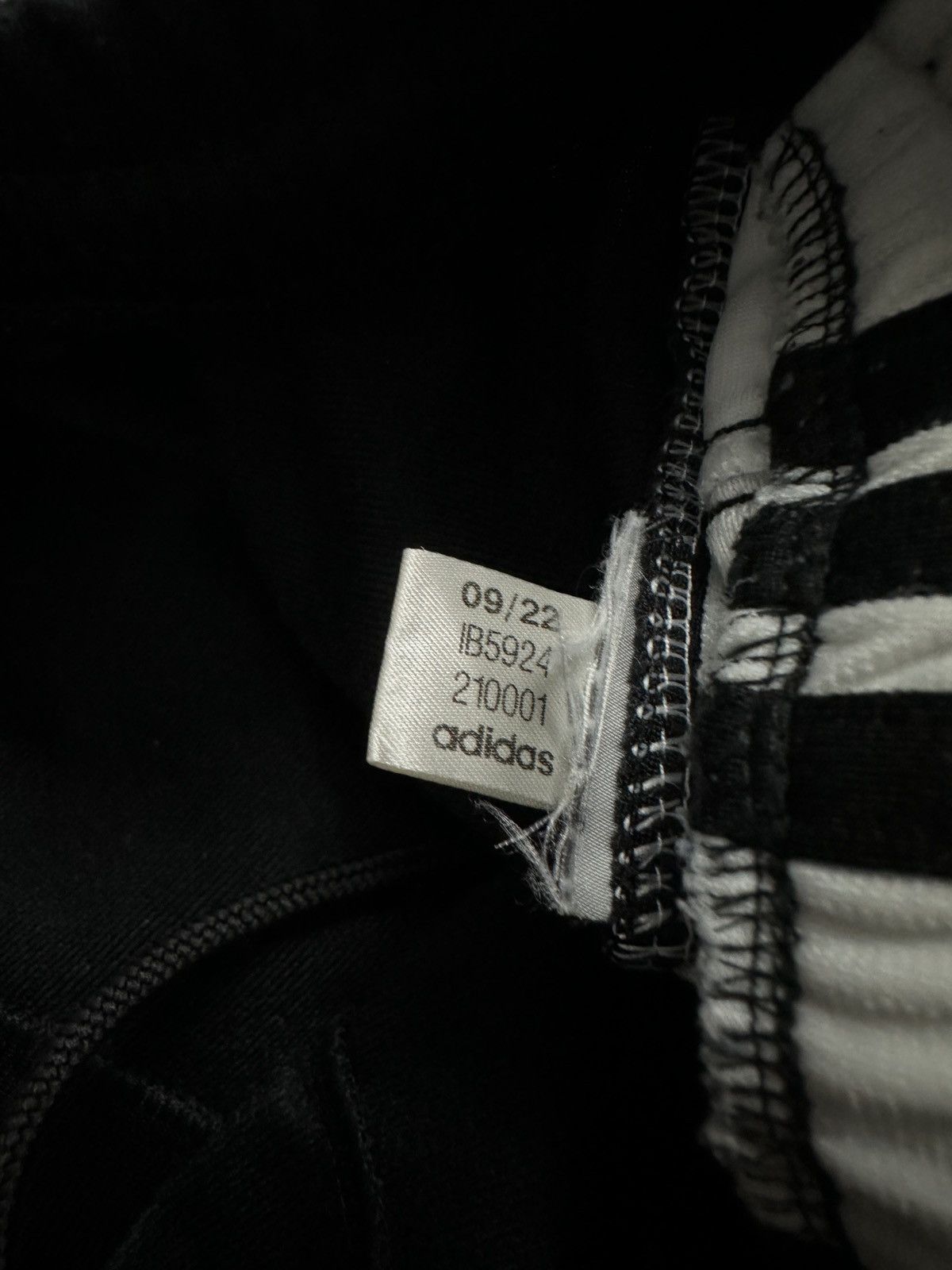 Adidas Sweatpants adidas adibreak size 34-38 Size 26" / US 2 / IT 38 - 10 Thumbnail
