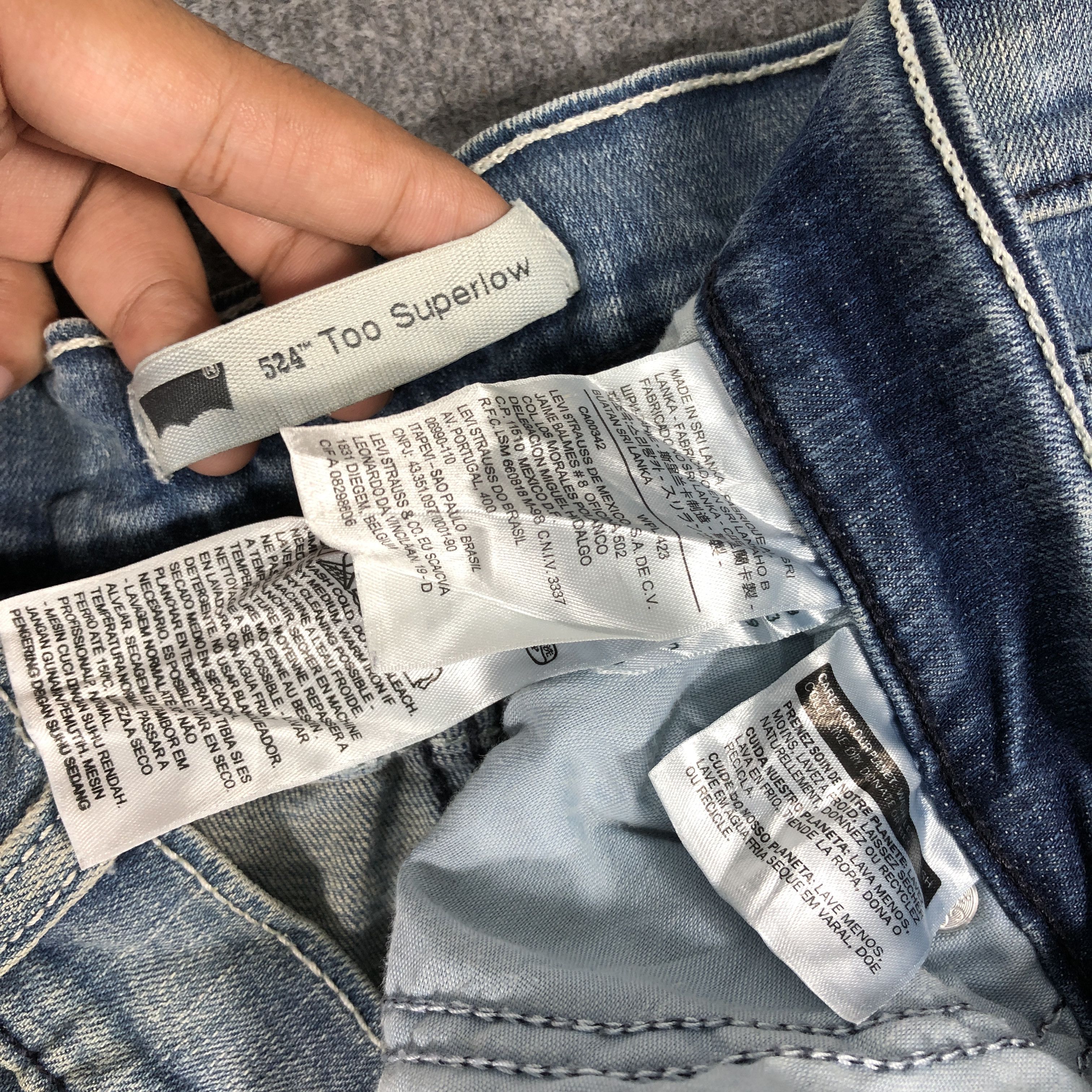 Levi's × Vintage Womens Vintage Levis 524 Jeans Flare Too Superlow L1111W Size 30" / US 8 / IT 44 - 11 Thumbnail