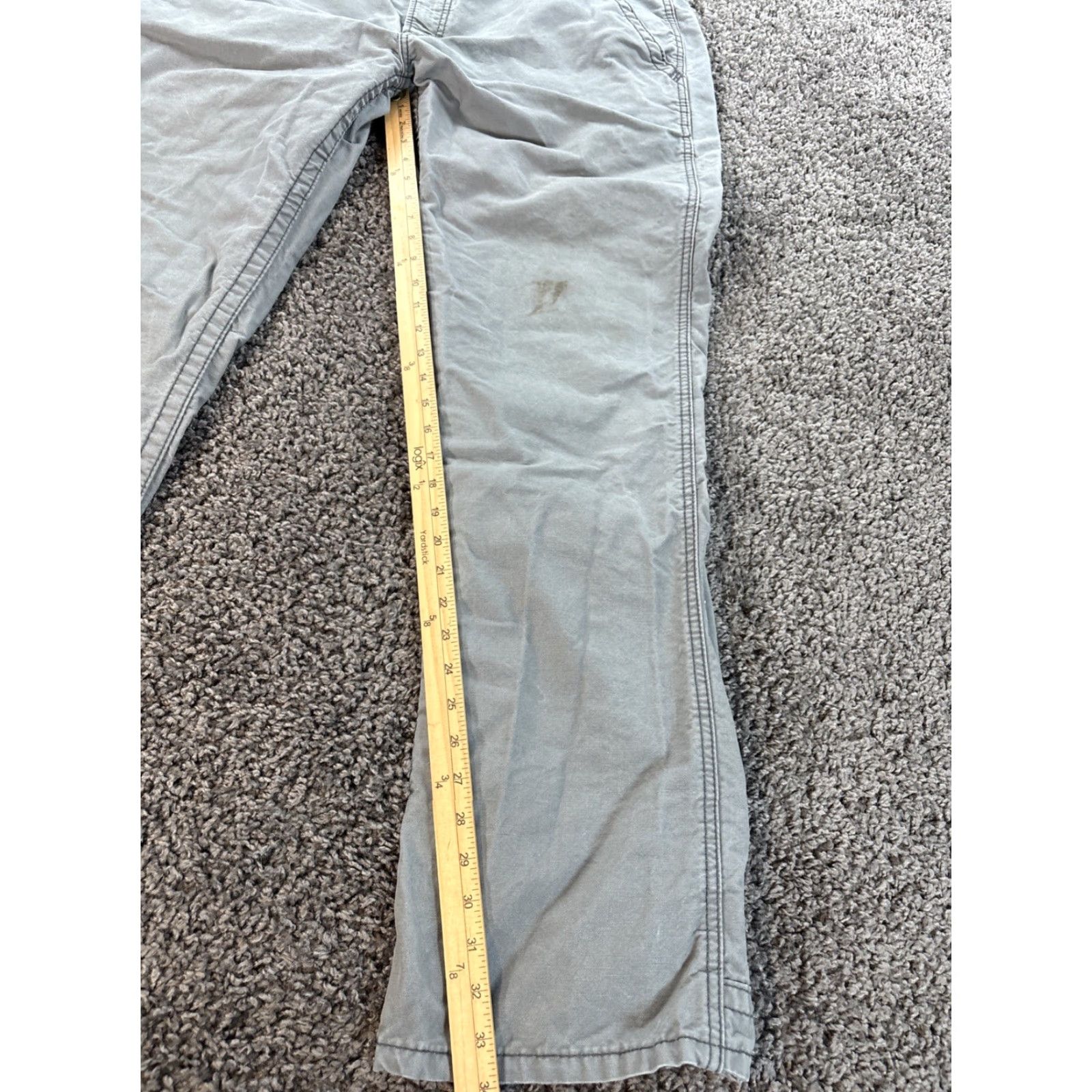 Ariat Ariat M4 Jeans Mens 44x34 Gray Bootcut Relaxed Cotton Denim USA USA Flame-Resistant Distressed Medium Wash Size 44 Regular Zip Closure Size US 11 / EU 44 - 2 Thumbnail