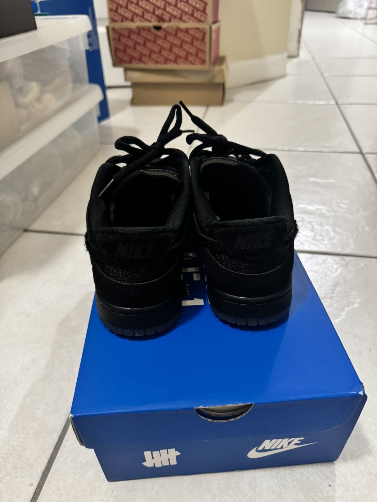 Nike × Undefeated Nike Dunk Low - Undefeated Size US 7 / EU 40 - 4 Thumbnail