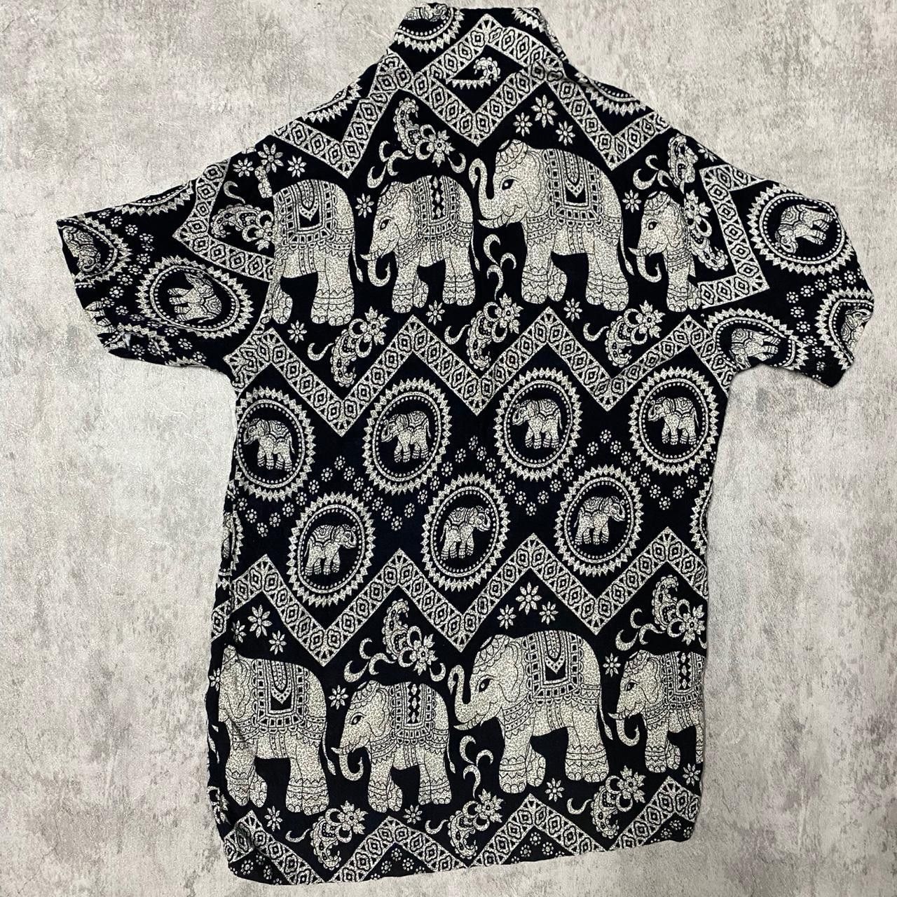 Other Black and white elephant pattern button-up shirt Size US L / EU 52-54 / 3 - 4 Thumbnail