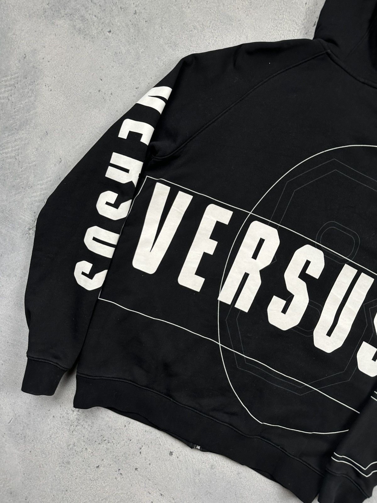 Versus Versace Versus Versace Black Full Zip Hoodie Geometric Print Rare S Size US S / EU 44-46 / 1 - 5 Thumbnail