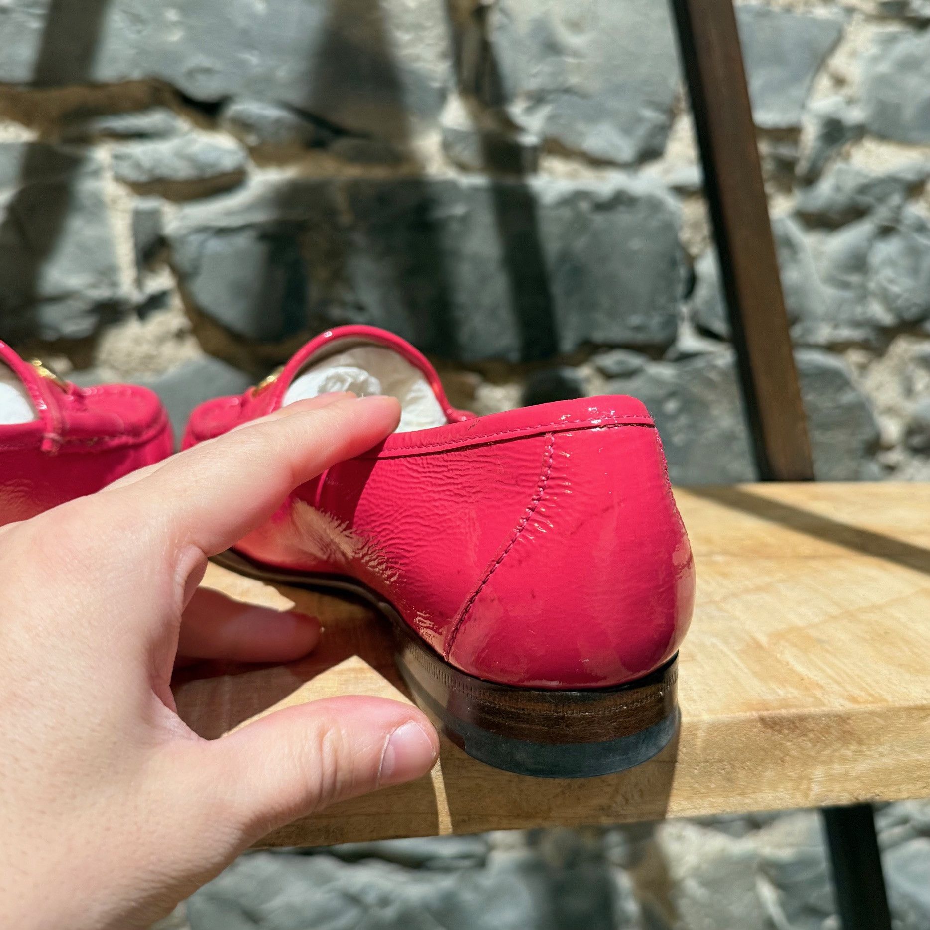 Gucci Gucci Shocking Pink Patent Leather Horsebit 1953 Loafers Size US 7.5 / IT 37.5 - 5 Thumbnail