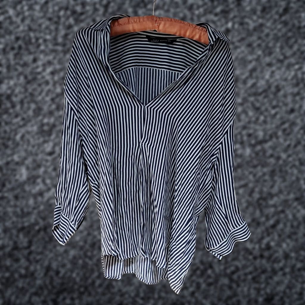 Zara Zara Woman Long Sleeve Button-Down Collared Top Size 5 Blue White Striped Size S / US 4 / IT 40 - 1 Thumbnail