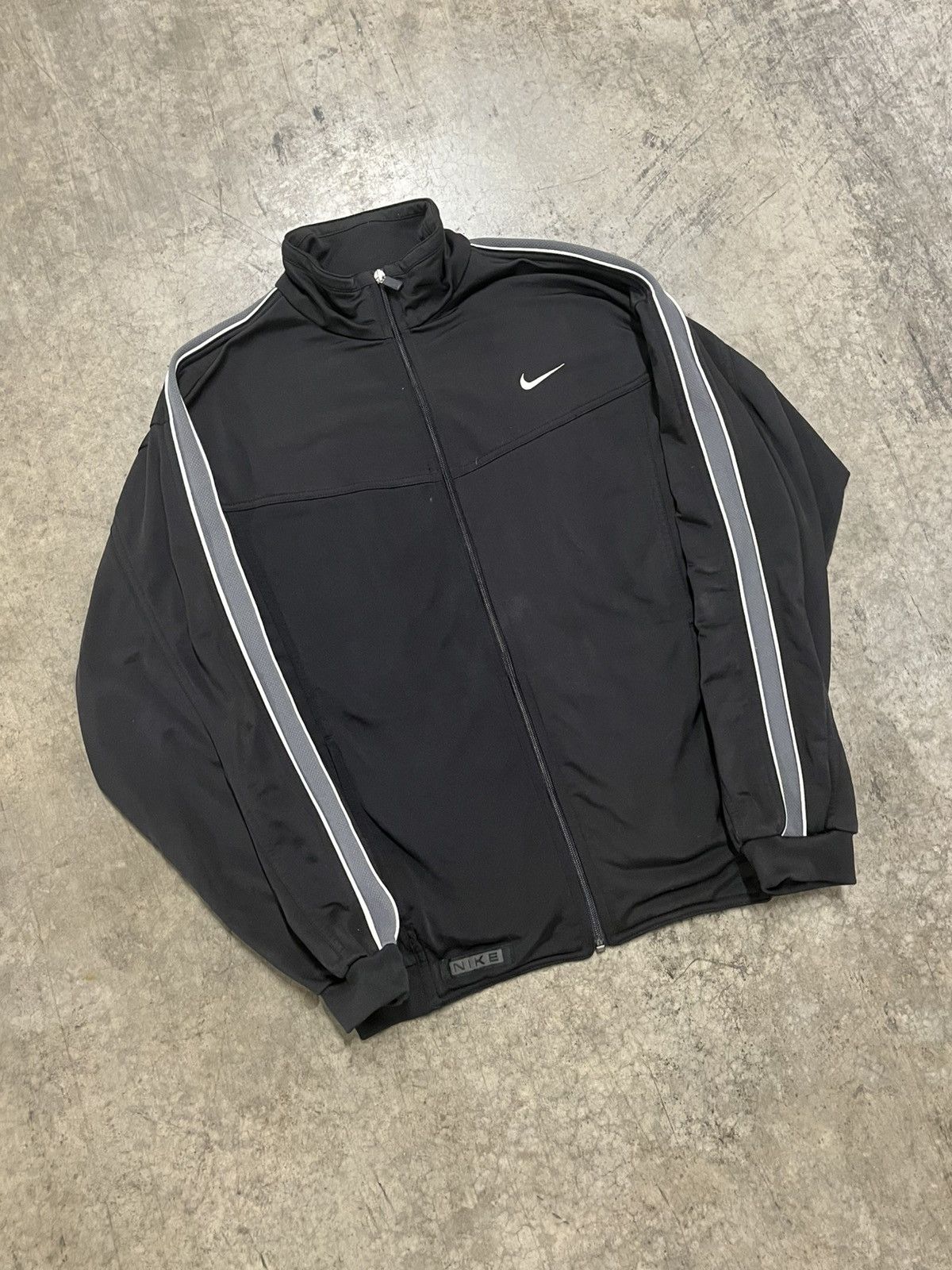 Nike × Vintage Nike y2k track jacket streetwear hype sport rare Size US L / EU 52-54 / 3 - 8 Thumbnail