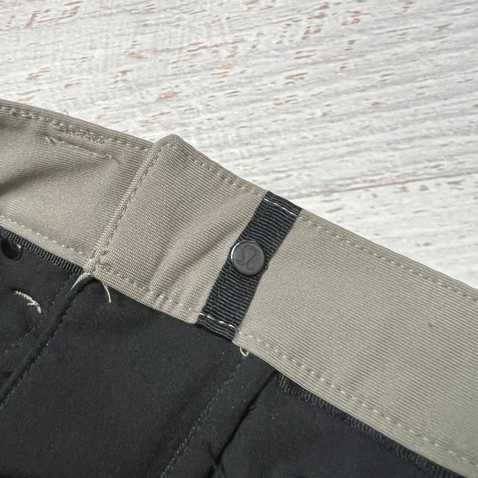 Lululemon Lululemon ABC Slim Fit Chino Grey Sage 5-Pocket 30x29 Size US 30 / EU 46 - 6 Thumbnail