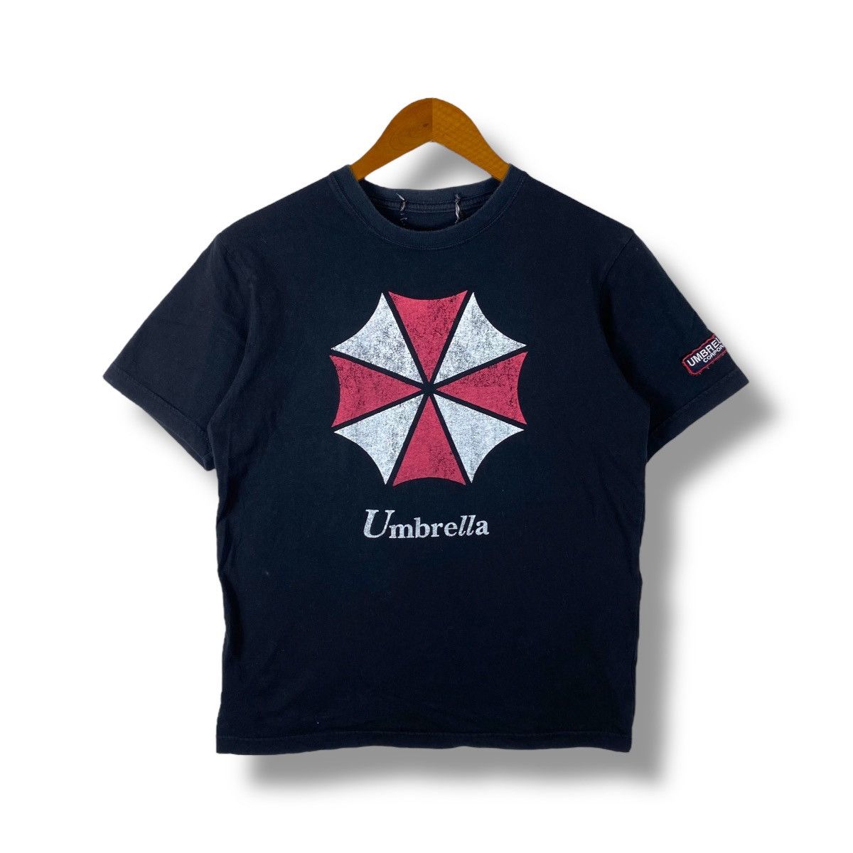 BIOHAZARD Umbrella Corporation Resident Evil Game Tee Shirt