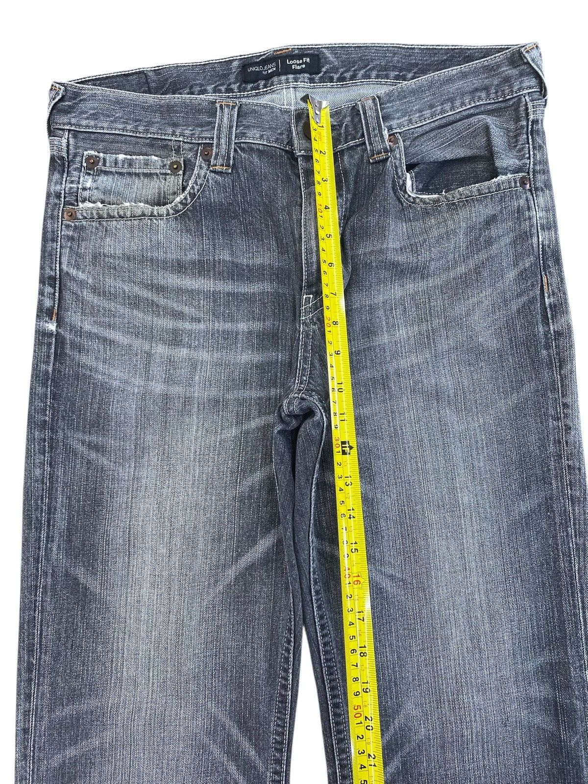 Uniqlo Uniqlo Black Faded Wash Style Loose Fit Flare Jeans Size US 36 / EU 52 - 6 Thumbnail