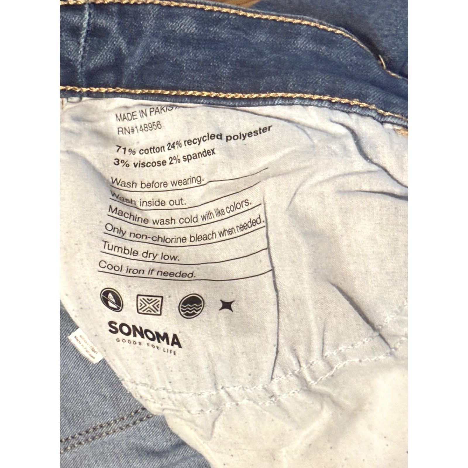 Vintage Sonoma Jeans Women's 20W Blue Denim Skinny High Rise Jeans Women's Plus Size 20W Blue Denim Stretch 5-Pocket Inseam 27in Facial Notes: none Size 42" / US 20 - 6 Thumbnail