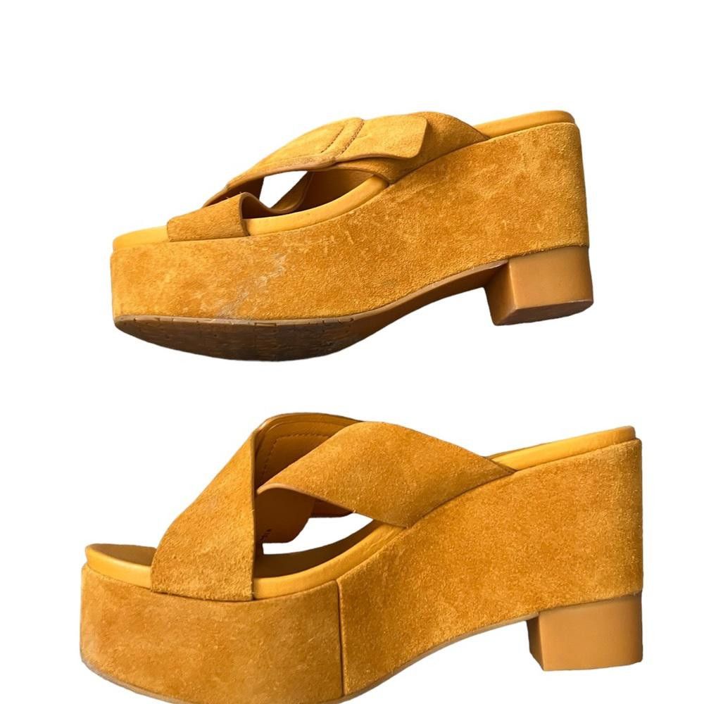 Pedro Garcia Pedro Garcia Suede Donata Wedge Sandal in Tumeric Size 9.5 Size US 9.5 / IT 39.5 - 6 Thumbnail