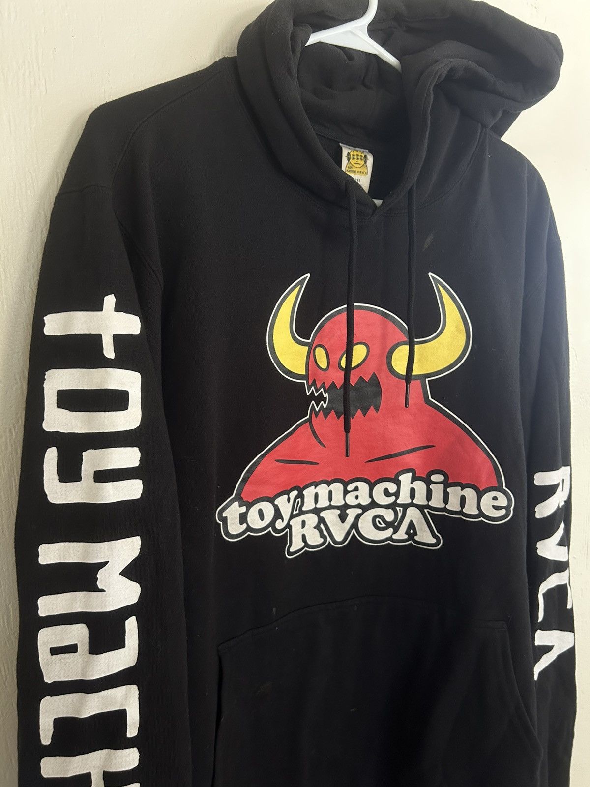 Toy Machine Toy Machine x Rvca Logo Hoodie Size US L / EU 52-54 / 3 - 2 Thumbnail