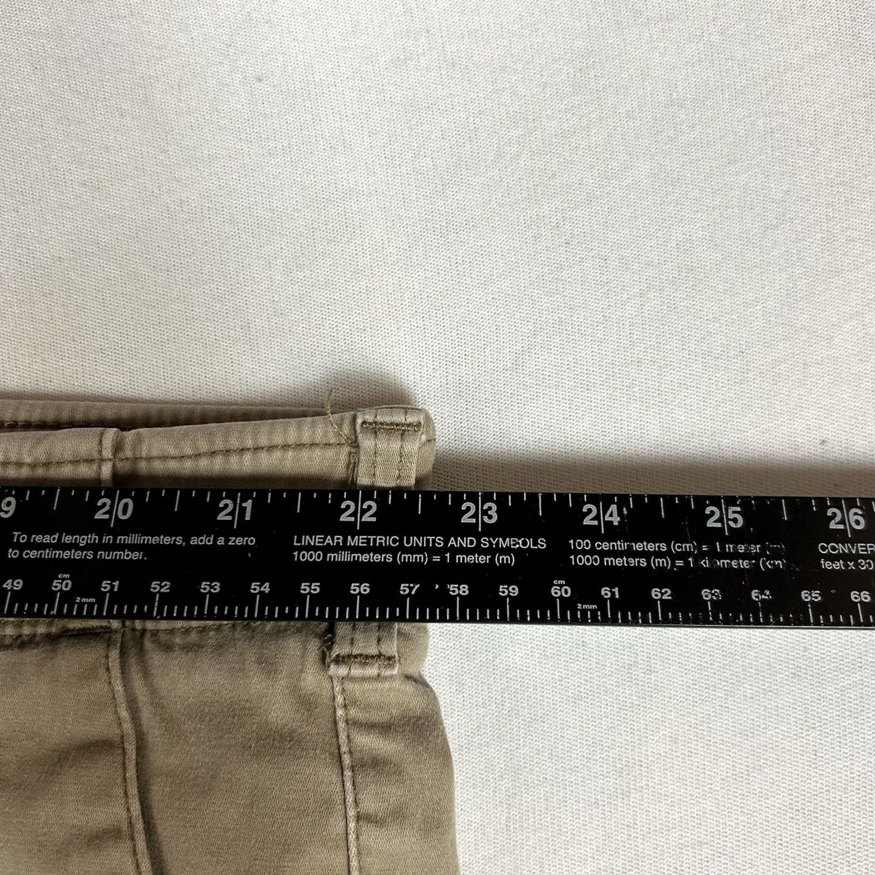 Lee Lee Cargo Shorts Mens 46 Beige Tan High Rise 9in Inseam Pockets Stretch Casual Golf Summer Spring Fall Size US 30 / EU 46 - 7 Thumbnail