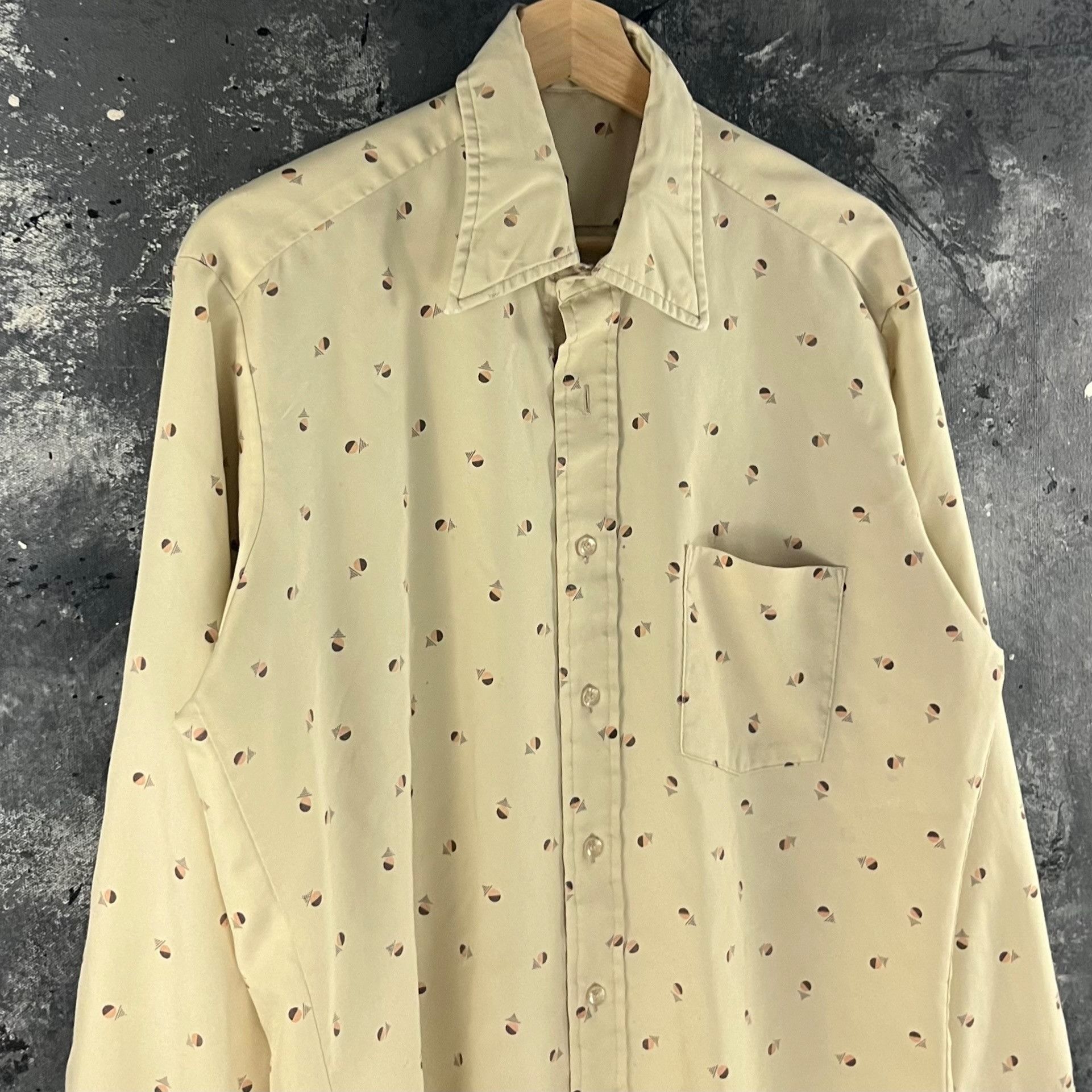 Vintage Vintage 60’s Art geometric button shirt Size US L / EU 52-54 / 3 - 2 Thumbnail