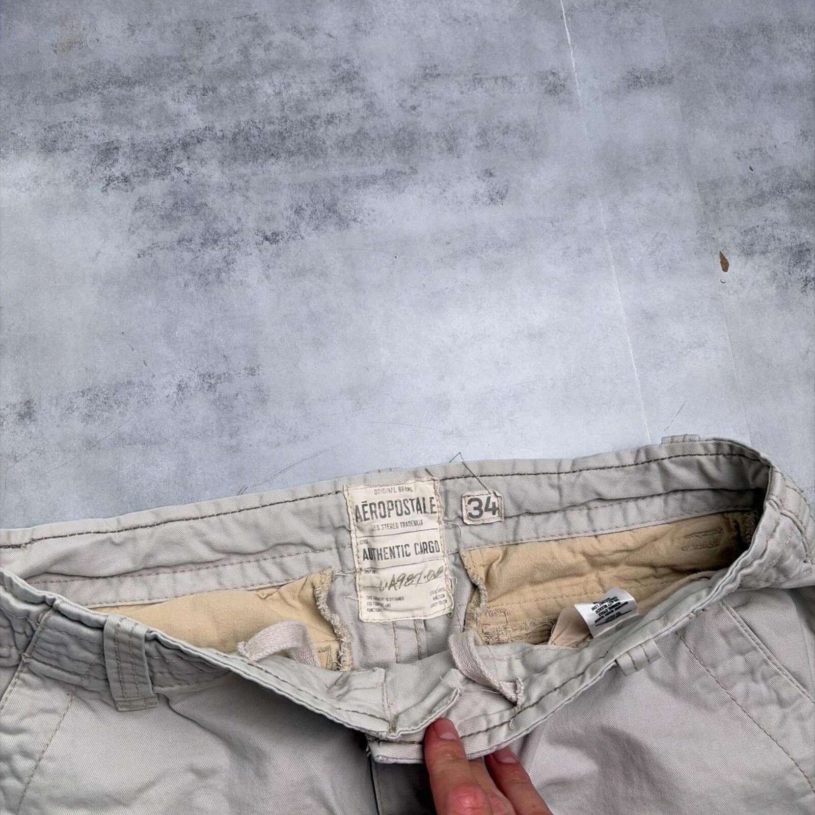 Aeropostale Y2K Beige Aeropostale Grunge Baggy Cargo Skater Shorts Size US 34 / EU 50 - 5 Thumbnail