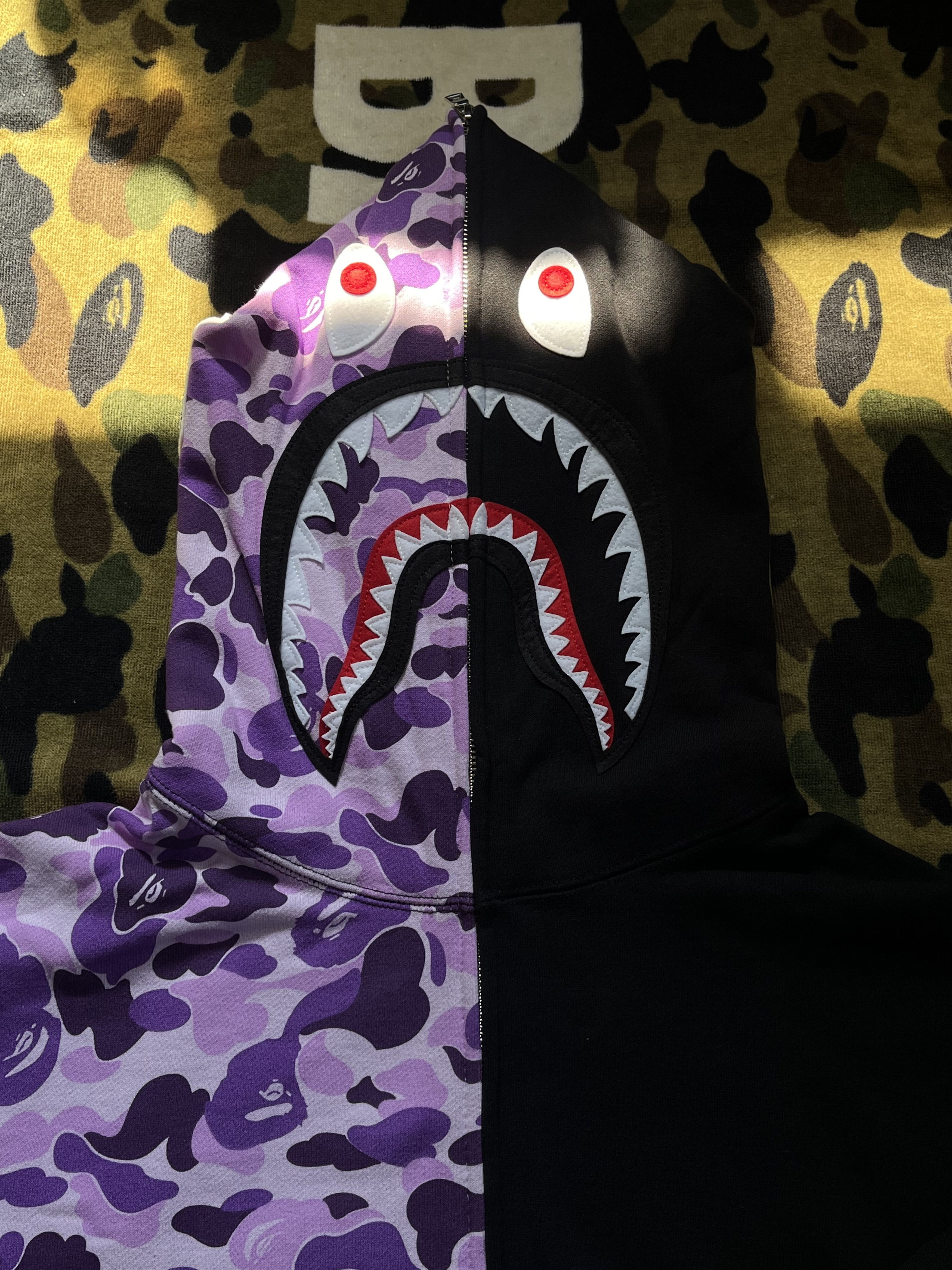 Bape BAPE TAIPEI 14TH ANNIVERSARY SHARK FULL ZIP HOODIE Size US XL / EU 56 / 4 - 10 Thumbnail