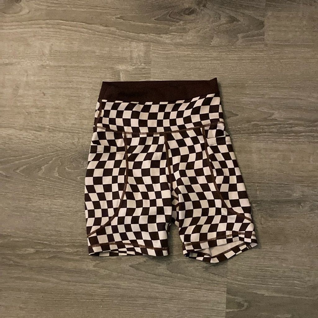 Other Wilo brown checkered bike shorts with pockets size XS Size 22" - 1 Thumbnail