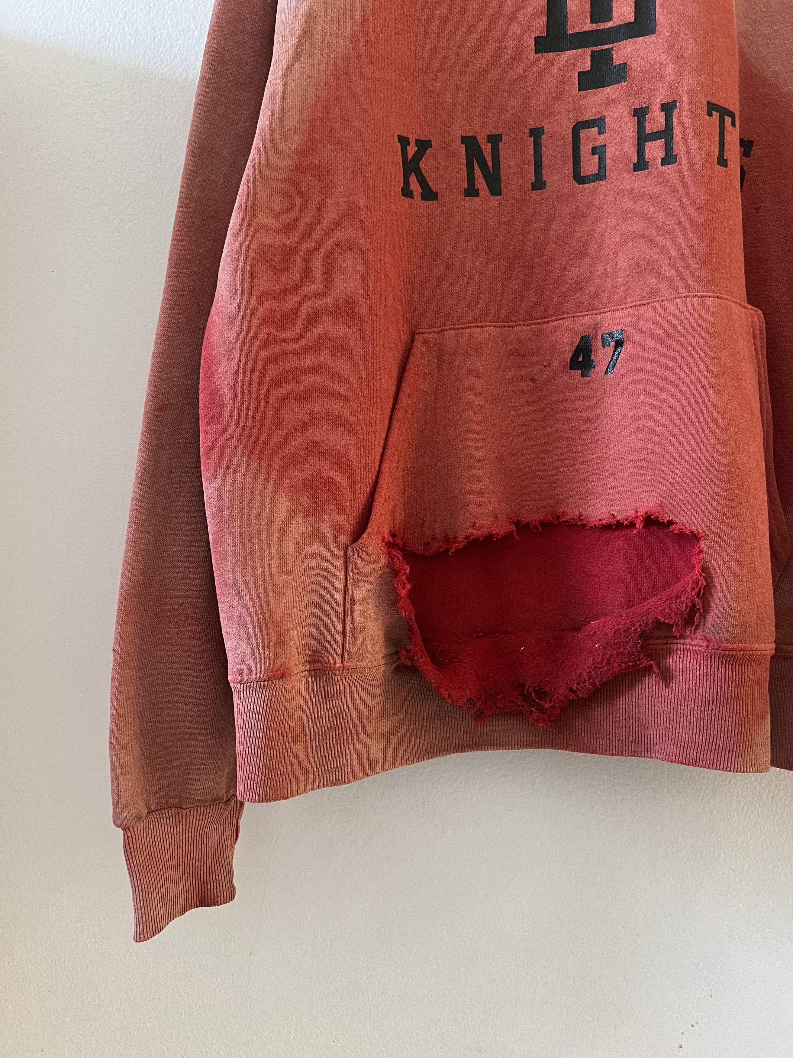 Vintage VINTAGE THRASHED FADED 90s HOODIE Size US M / EU 48-50 / 2 - 3 Thumbnail