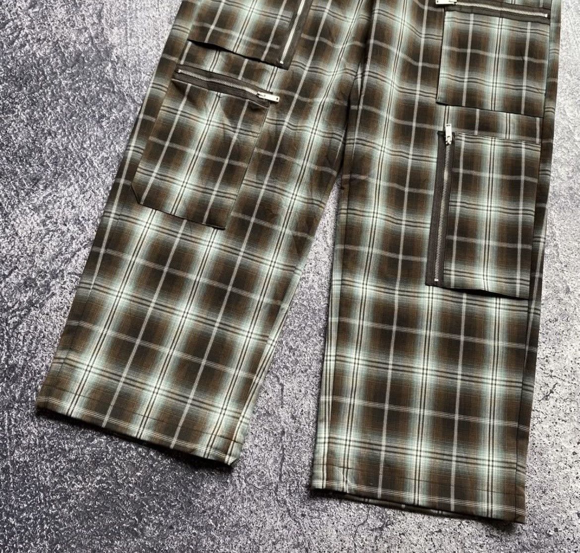 Undercover × Uniqlo Undercover X Uniqlo Multipocket Plaid Pants Size US 32 / EU 48 - 2 Thumbnail