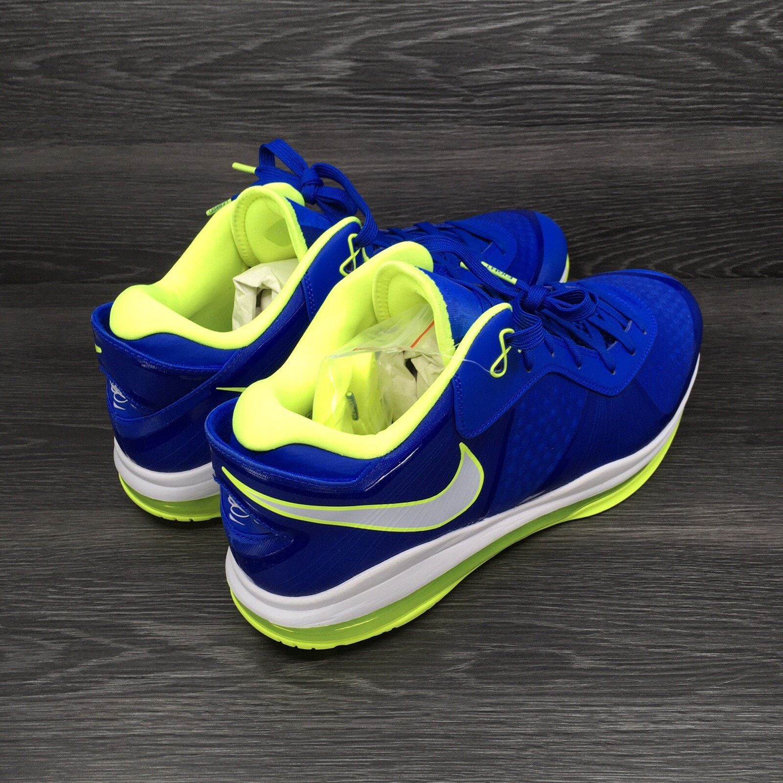 Nike Nike Lebron 8 V/2 Low, Volt | Size 13.5M [new] DN1581-400 Size US 13 / EU 46 - 3 Thumbnail
