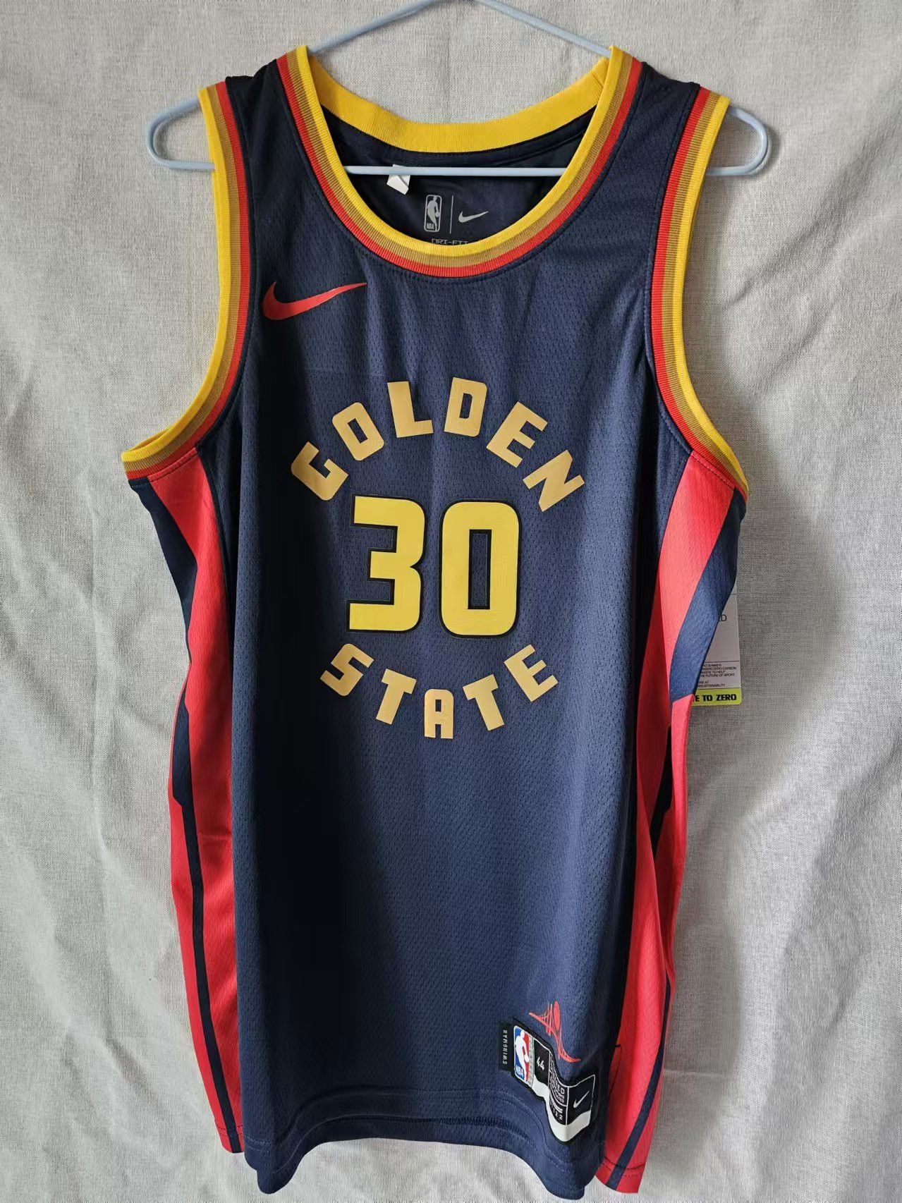 NBA Warriors #30 Stephen Curry Jersey L Size US L / EU 52-54 / 3 - 1 Thumbnail