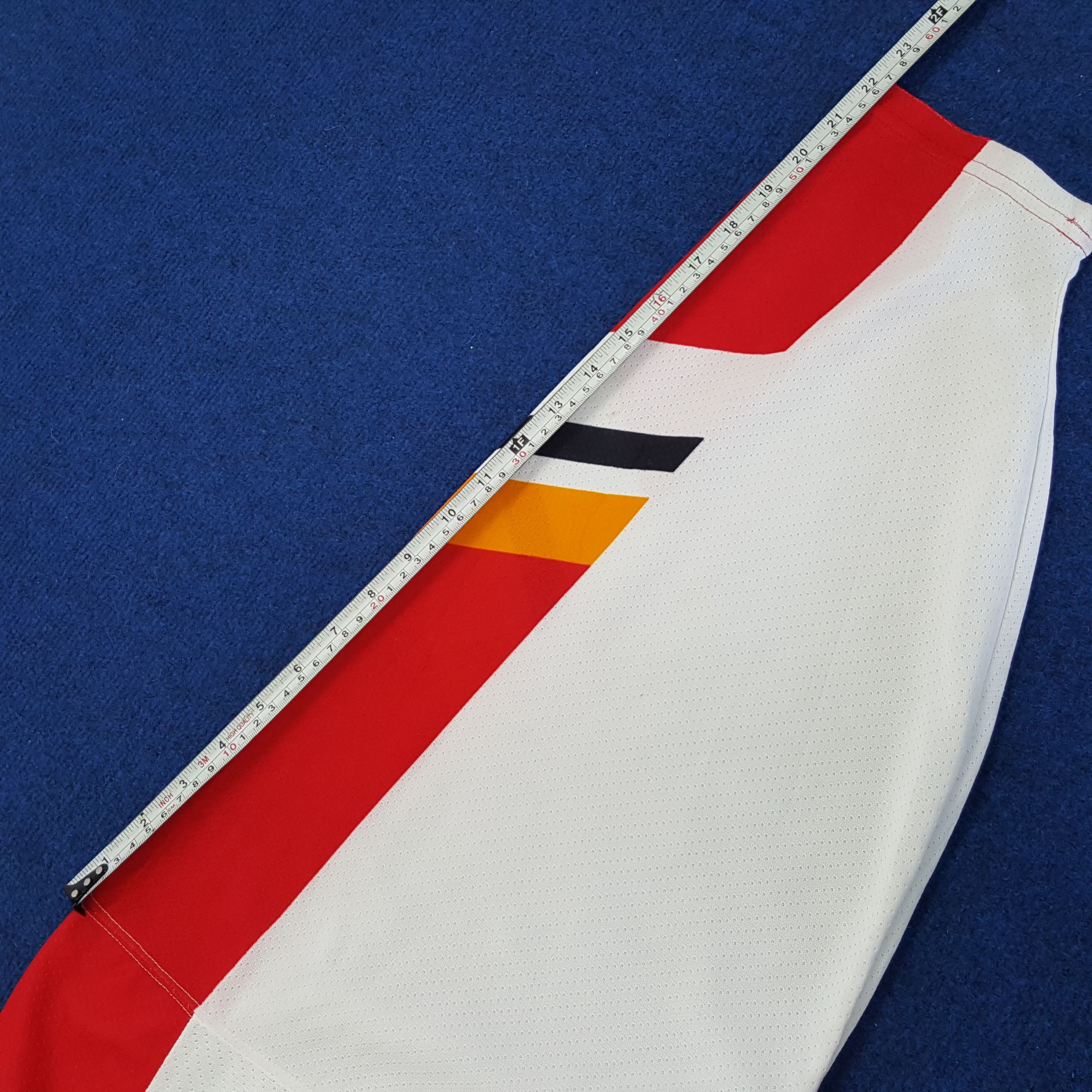 NHL × Vintage Vintage CCM Ice Hockey American Sports Jersey Size US XXL / EU 58 / 5 - 12 Thumbnail