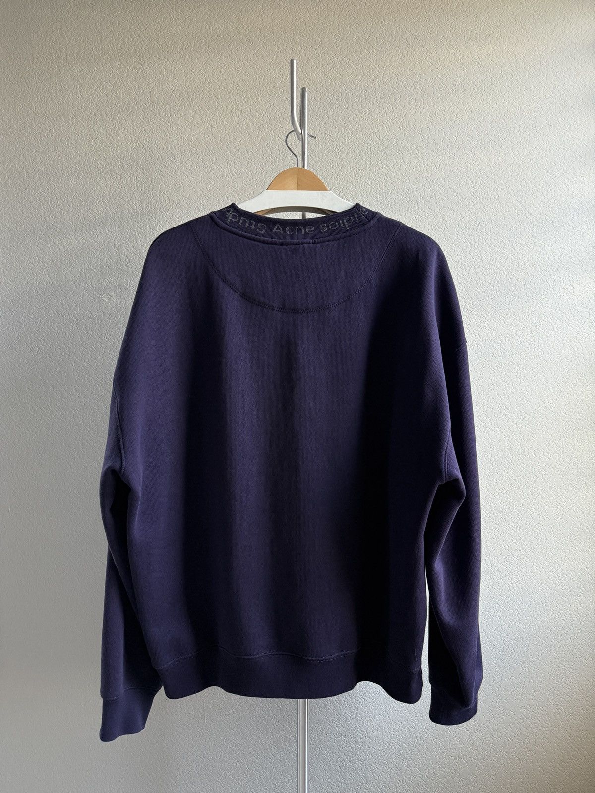 Acne Studios FW18 Neck Logo Plum Sweatshirt Size US L / EU 52-54 / 3 - 3 Thumbnail